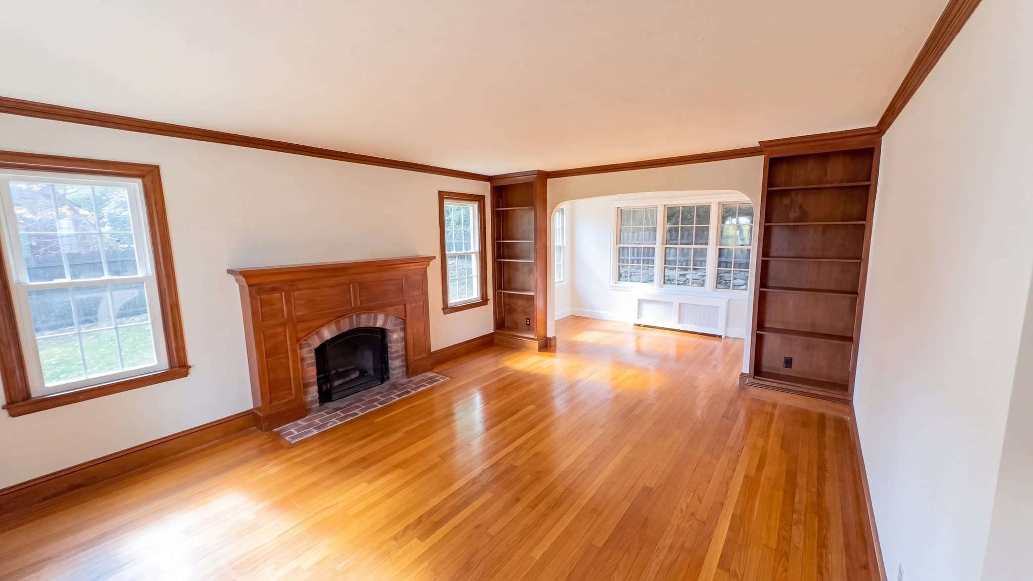 Single Family Residence at 37 Otsego Rd, Worcester MA 01609, photo 8 of 40