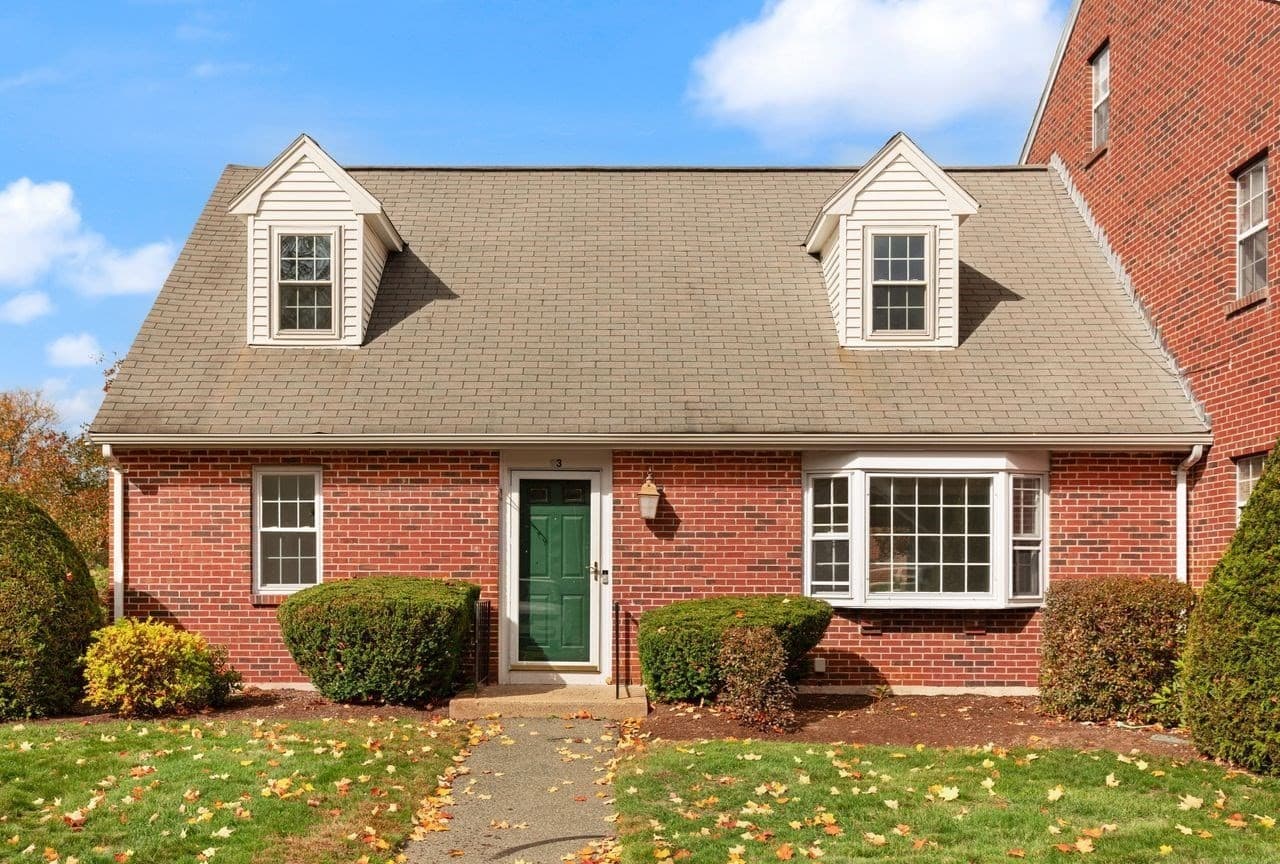 93 Claire Dr # 93, Stoughton MA 02072
