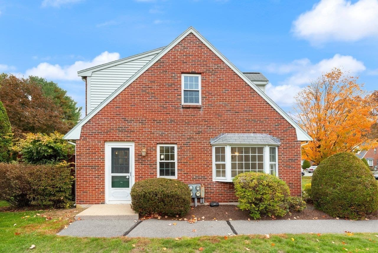 Condominium at 93 Claire Dr # 93, Stoughton MA 02072, photo 34 of 40
