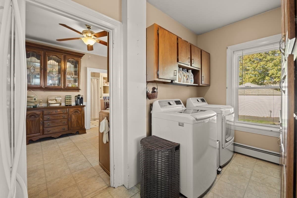 3 Family at 427 Somerset Ave, Taunton MA 02780, photo 17 of 42
