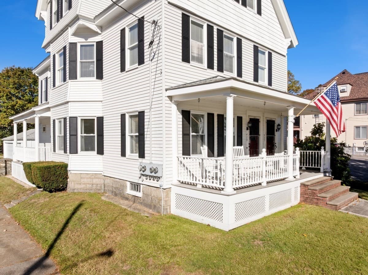 3 Family at 427 Somerset Ave, Taunton MA 02780, photo 4 of 42