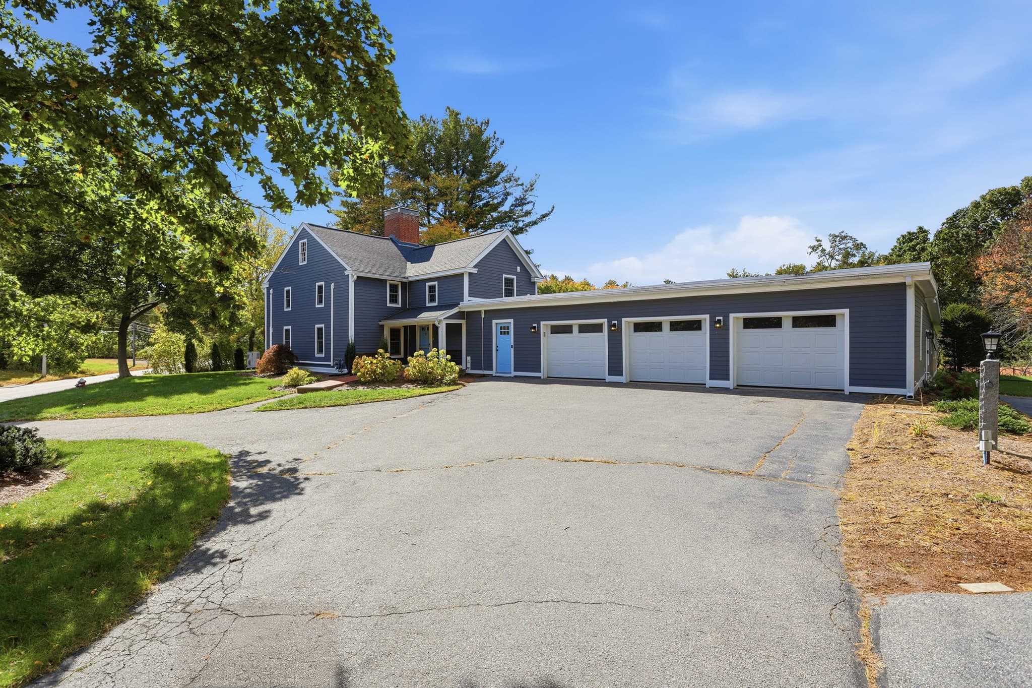 Single Family Residence at 75 Concord Road, Chelmsford MA 01824, photo 2 of 42