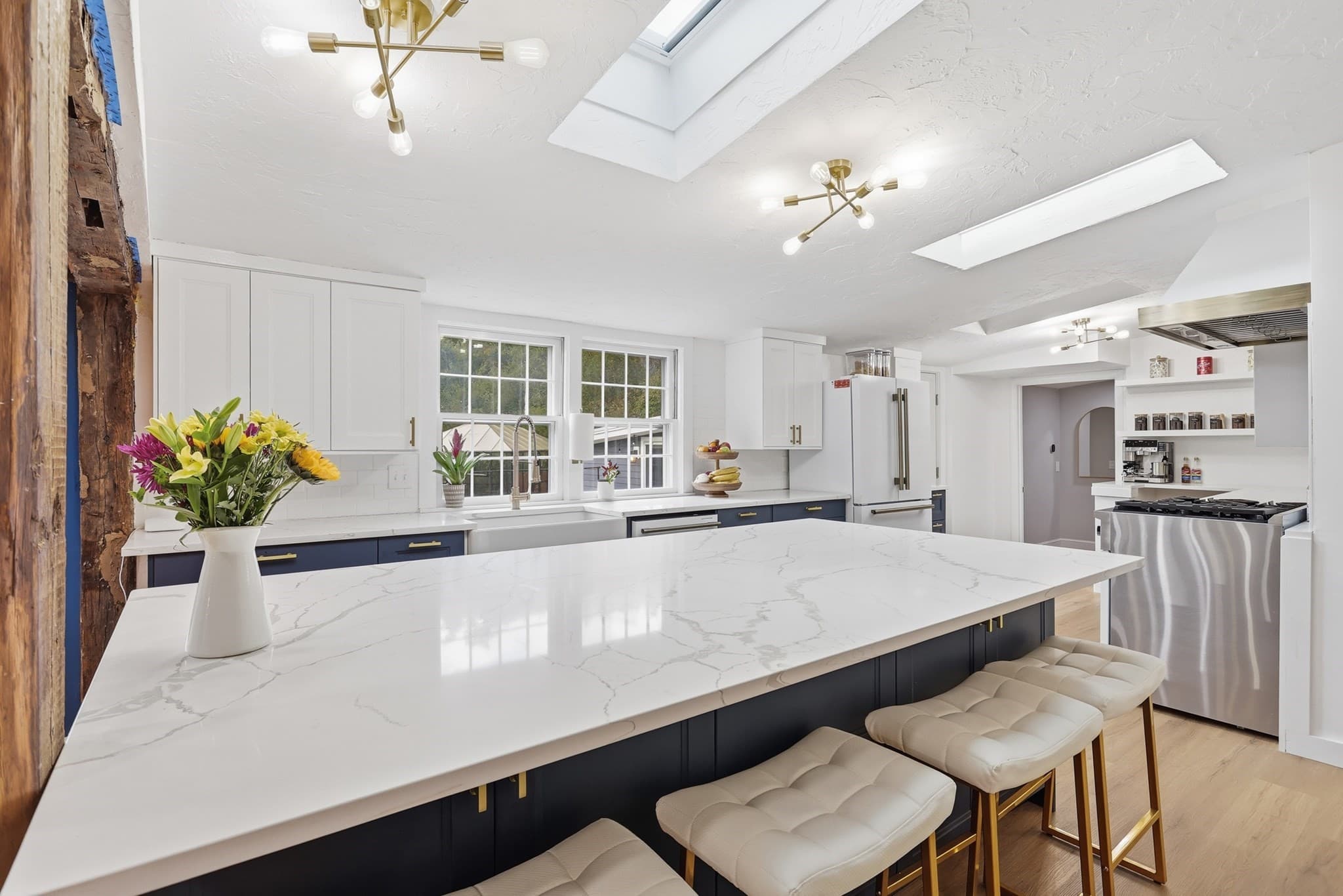 Single Family Residence at 75 Concord Road, Chelmsford MA 01824, photo 9 of 42