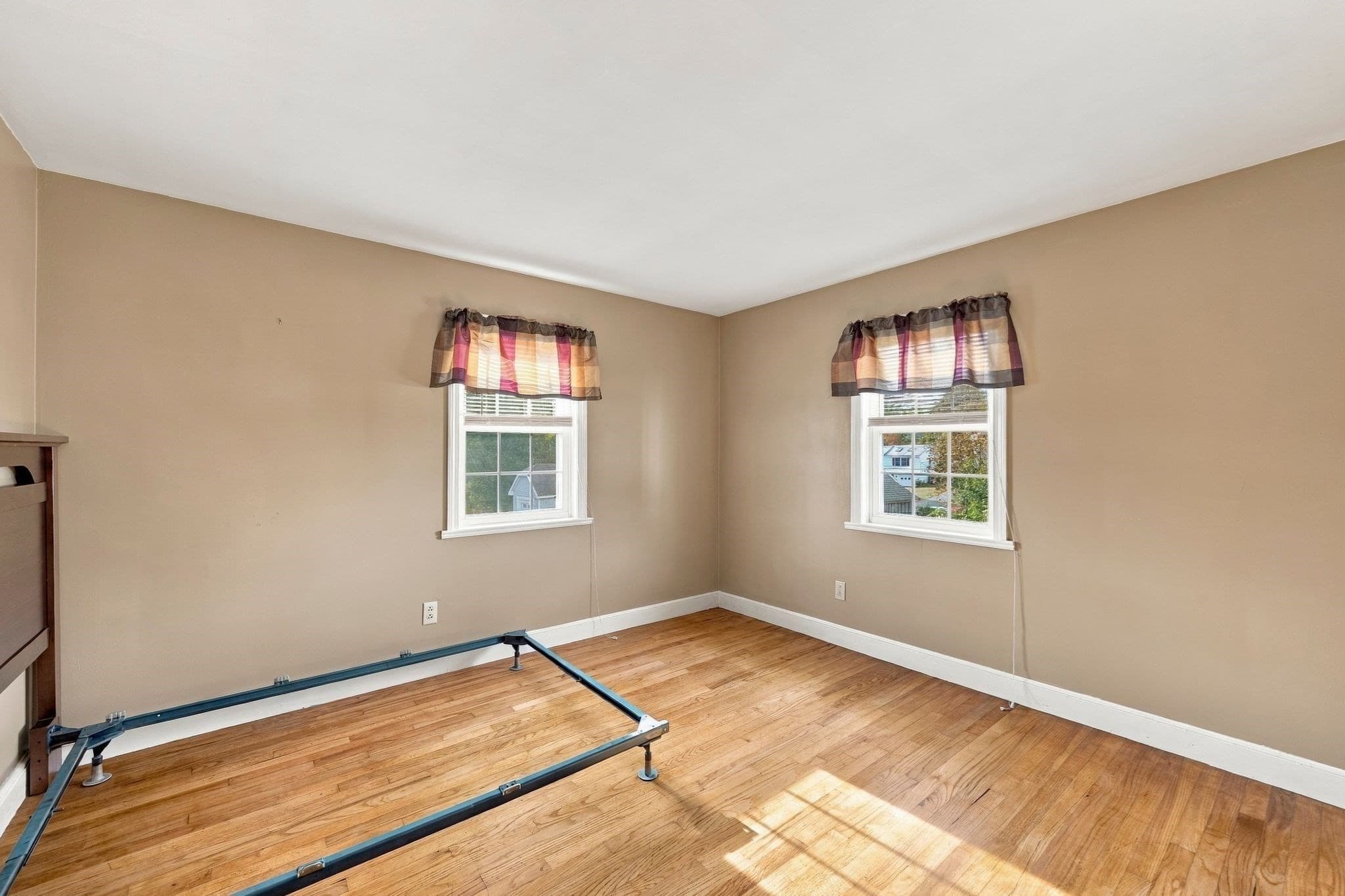 Single Family Residence at 24 Overlook Ave, Beverly MA 01915, photo 16 of 31