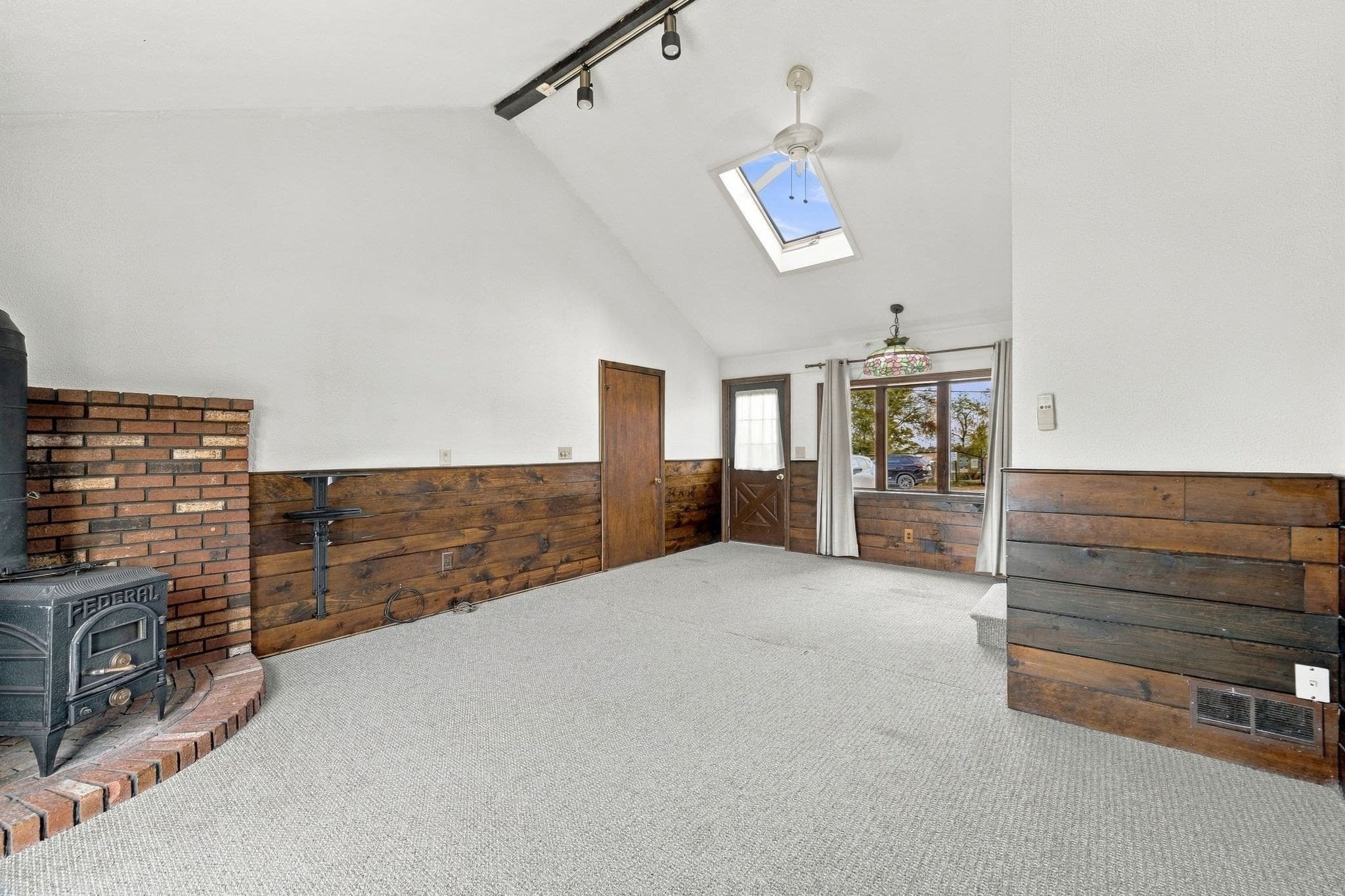 Single Family Residence at 24 Overlook Ave, Beverly MA 01915, photo 12 of 31