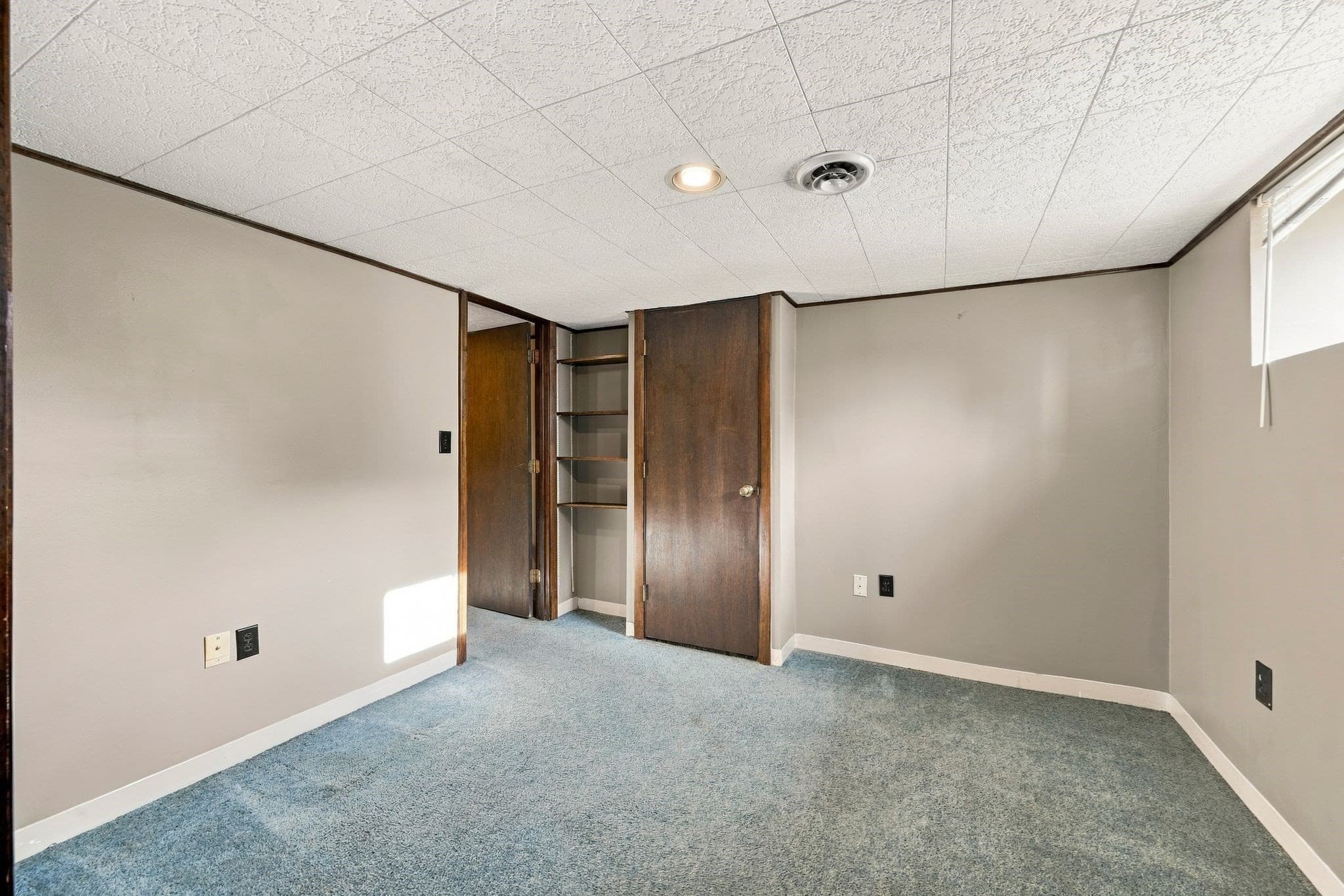Single Family Residence at 24 Overlook Ave, Beverly MA 01915, photo 22 of 31