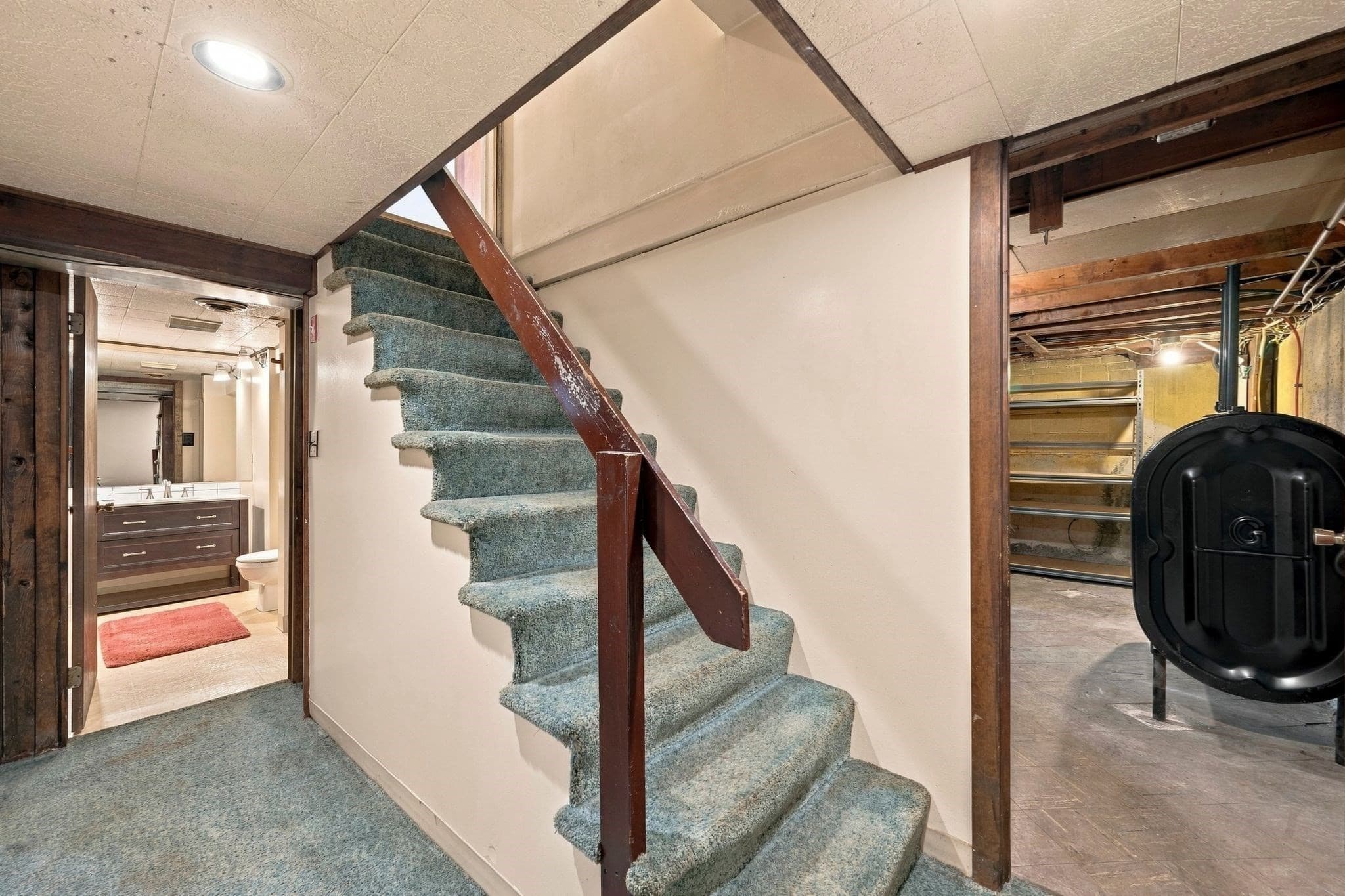 Single Family Residence at 24 Overlook Ave, Beverly MA 01915, photo 19 of 31