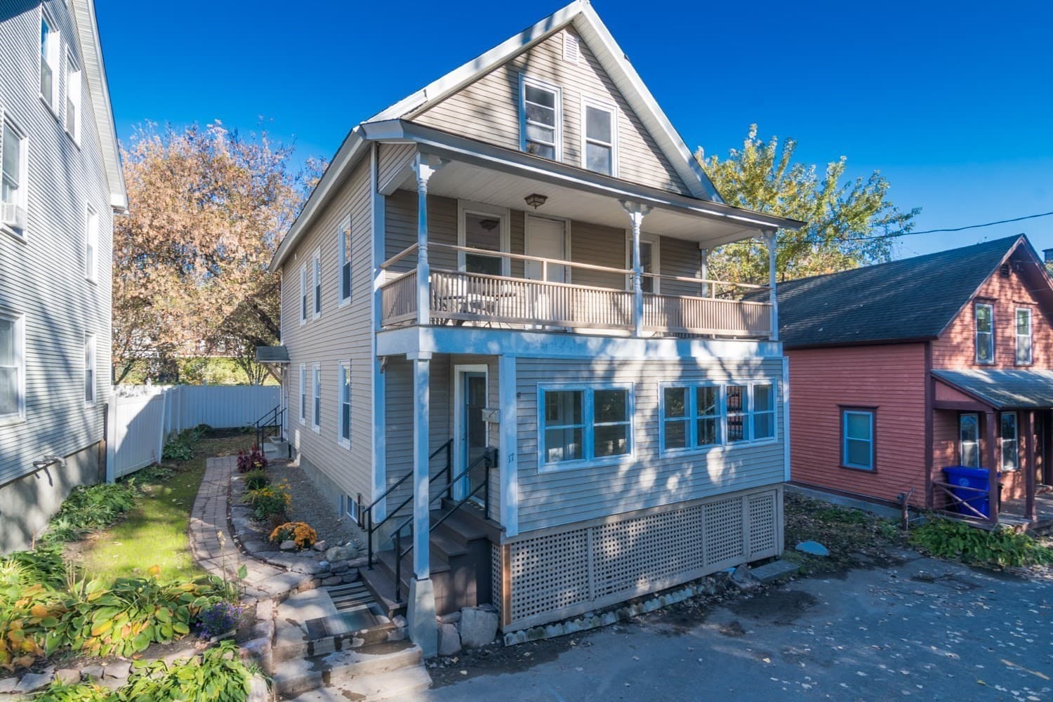 17 Carpenters Ln, Greenfield MA 01301