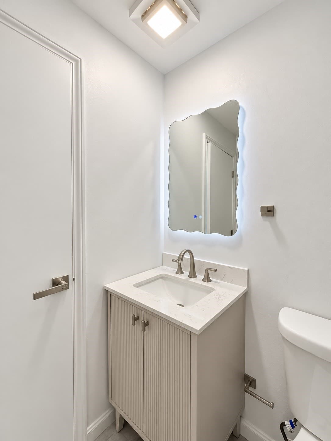 Condominium at 90 Washington Park Drive # 1, Andover MA 01810, photo 12 of 14