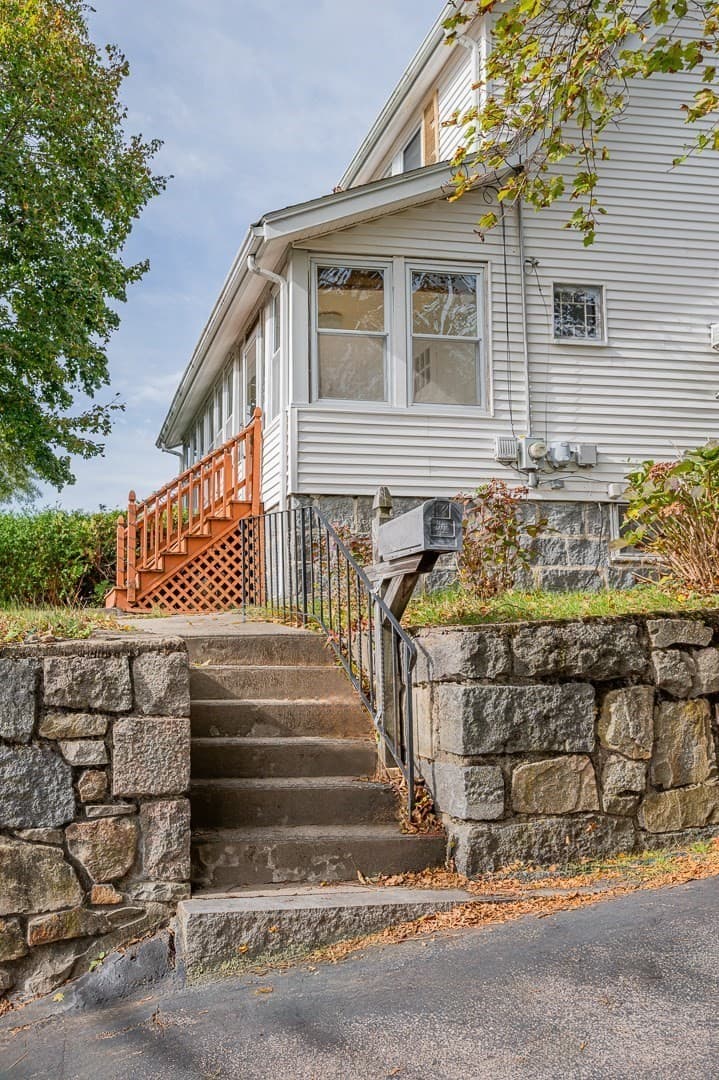 Single Family Residence at 269 Pond Street, Braintree MA 02184, photo 3 of 42