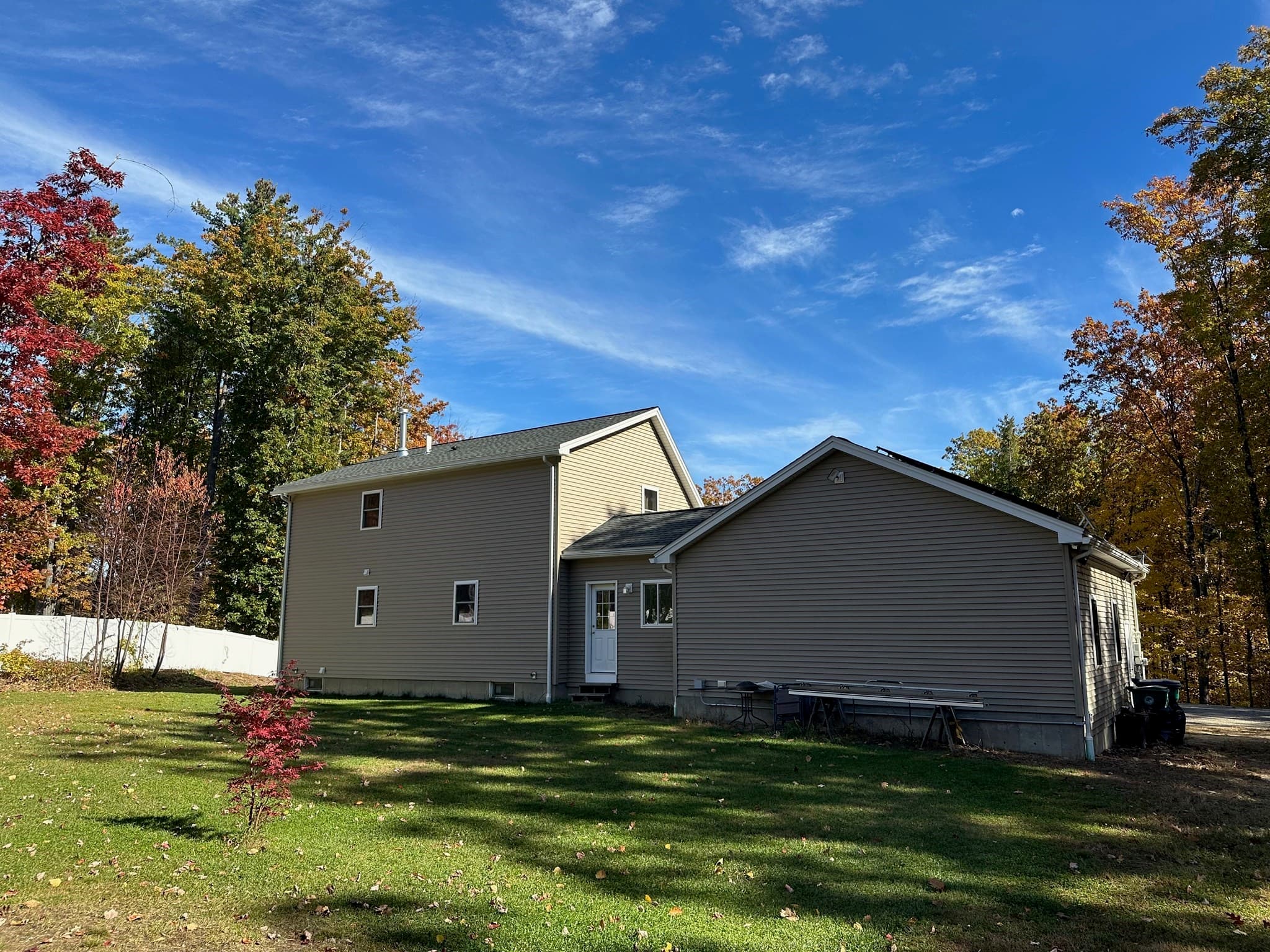 Single Family Residence at 43 Billings Rd, Fitchburg MA 01420, photo 3 of 35