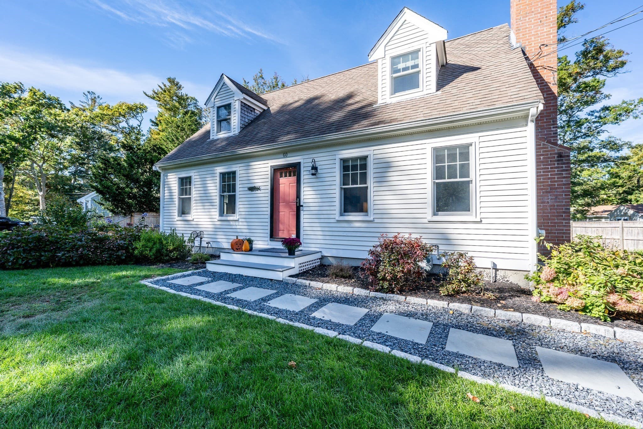 60 Shorewood Dr, Mashpee MA 02649