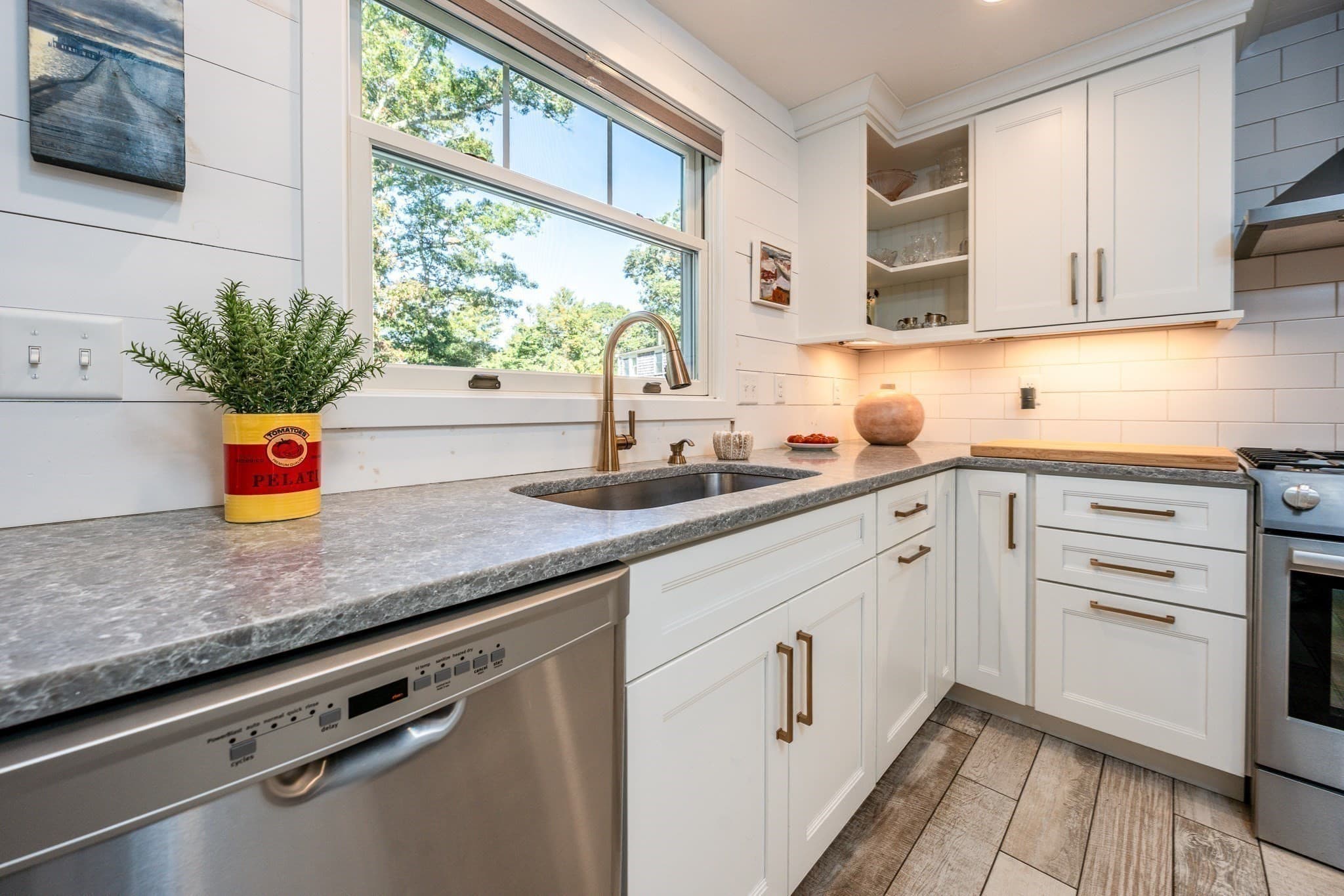 Single Family Residence at 60 Shorewood Dr, Mashpee MA 02649, photo 8 of 39