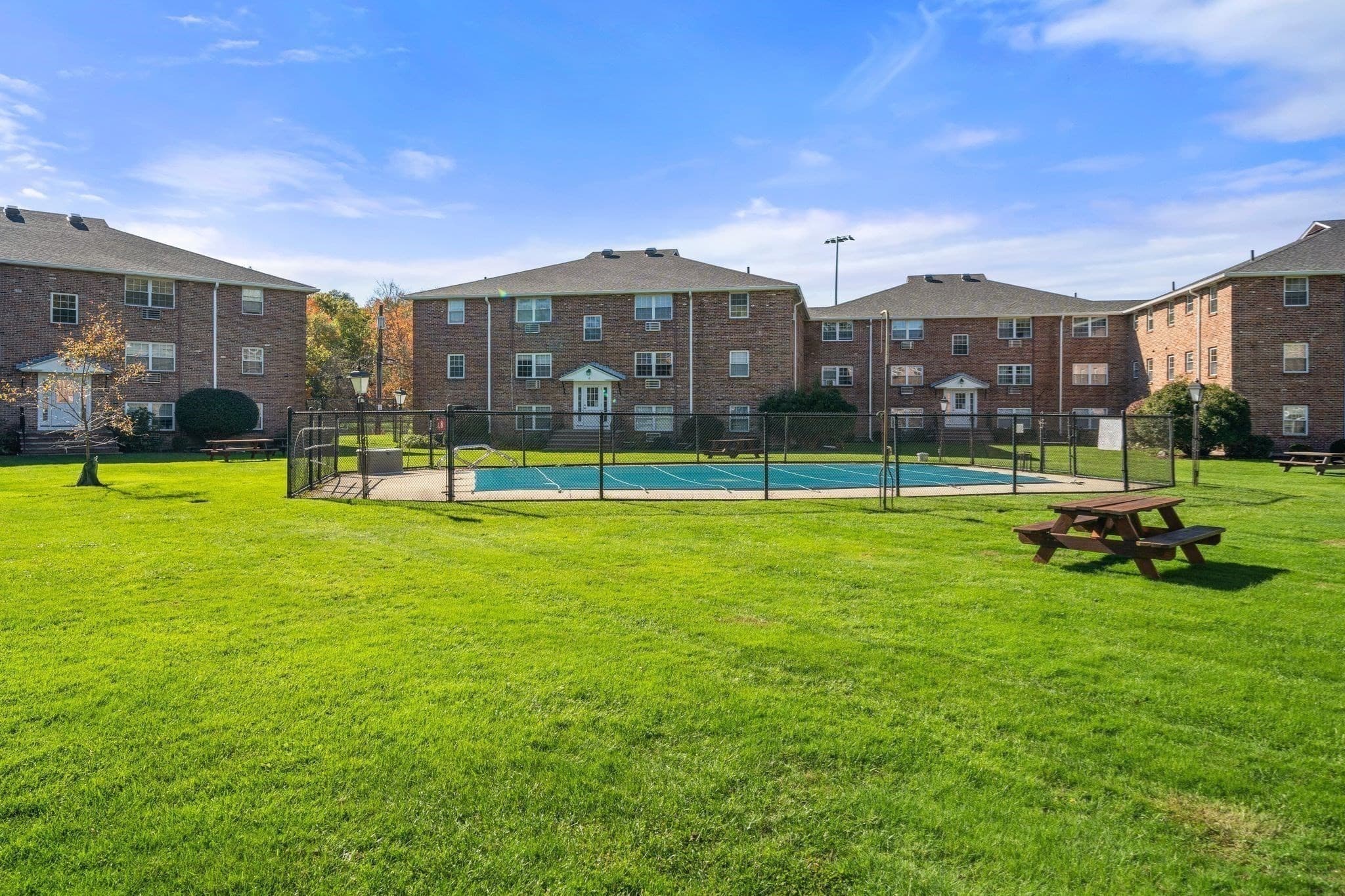 Condominium at 11 Colonial Village Dr # 8, Arlington MA 02474, photo 23 of 25