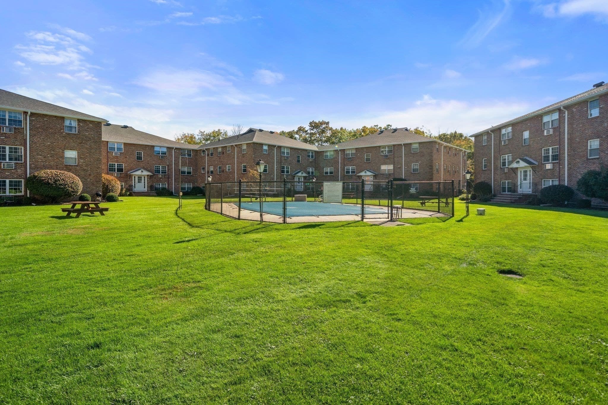 Condominium at 11 Colonial Village Dr # 8, Arlington MA 02474, photo 24 of 25