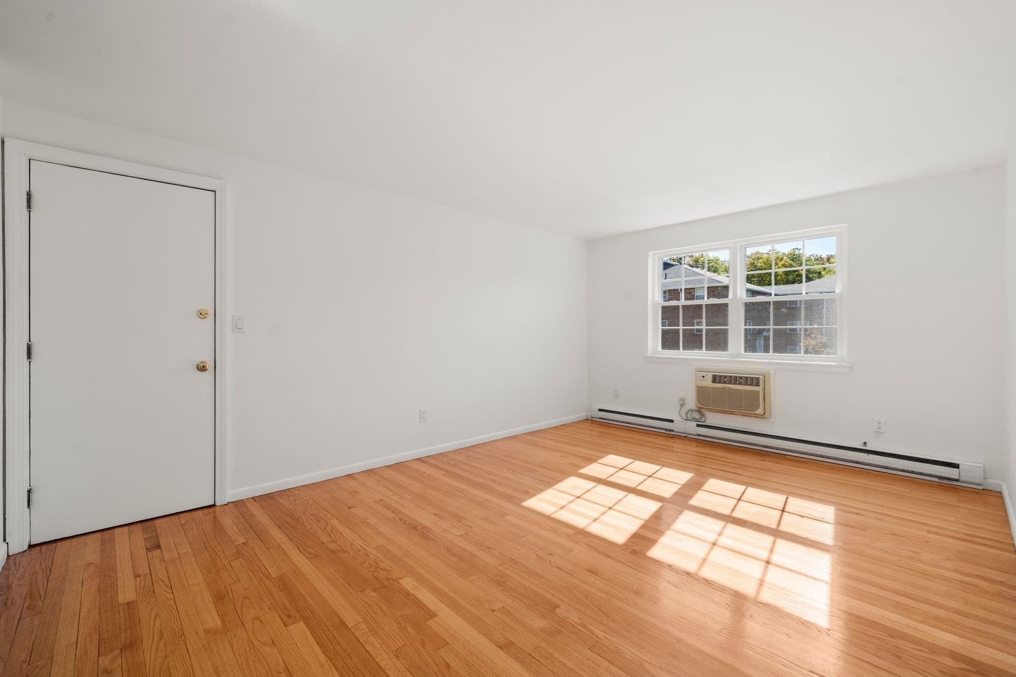 Condominium at 11 Colonial Village Dr # 8, Arlington MA 02474, photo 4 of 25