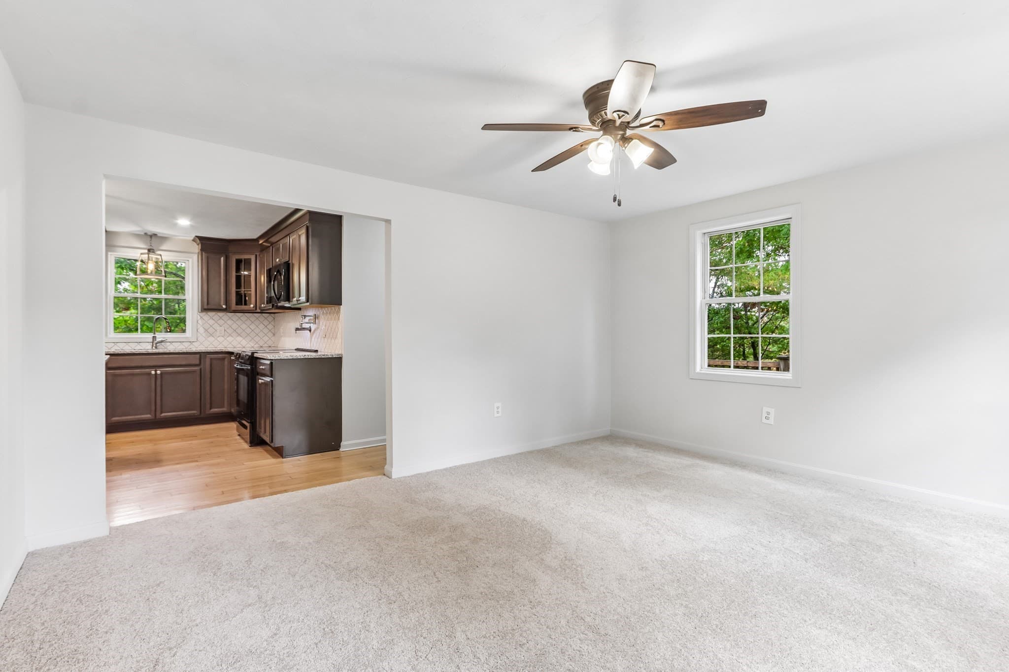 Single Family Residence at 34 Cork Cir, Millville MA 01529, photo 5 of 36