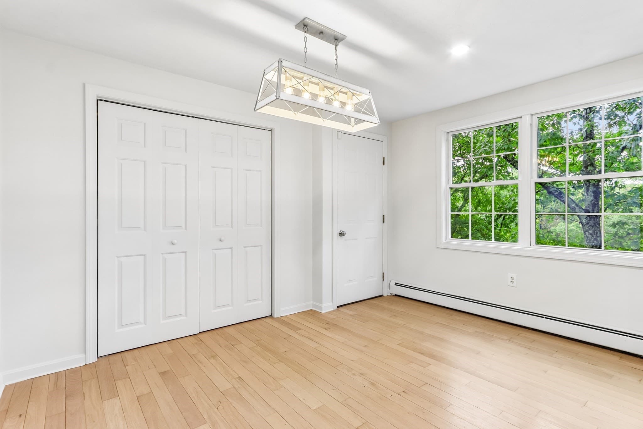 Single Family Residence at 34 Cork Cir, Millville MA 01529, photo 10 of 36