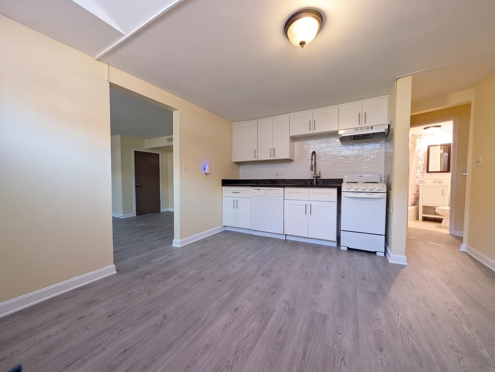 Apartment at 1706 Commonwealth Ave # 2, Boston MA 02135, photo 2 of 10