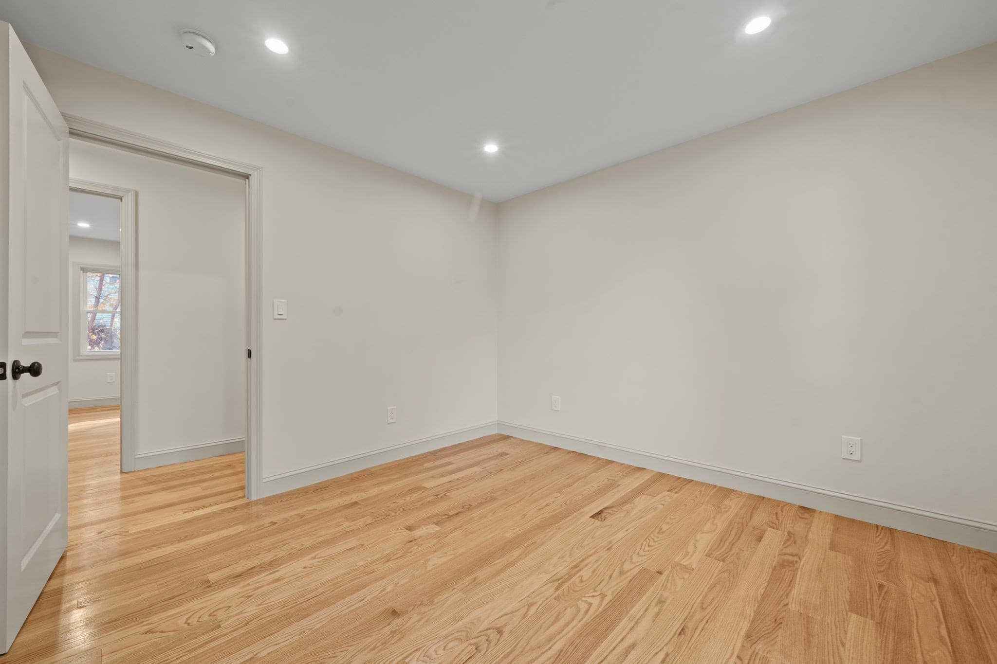 3 Family at 253 Main St, Amesbury MA 01913, photo 13 of 40
