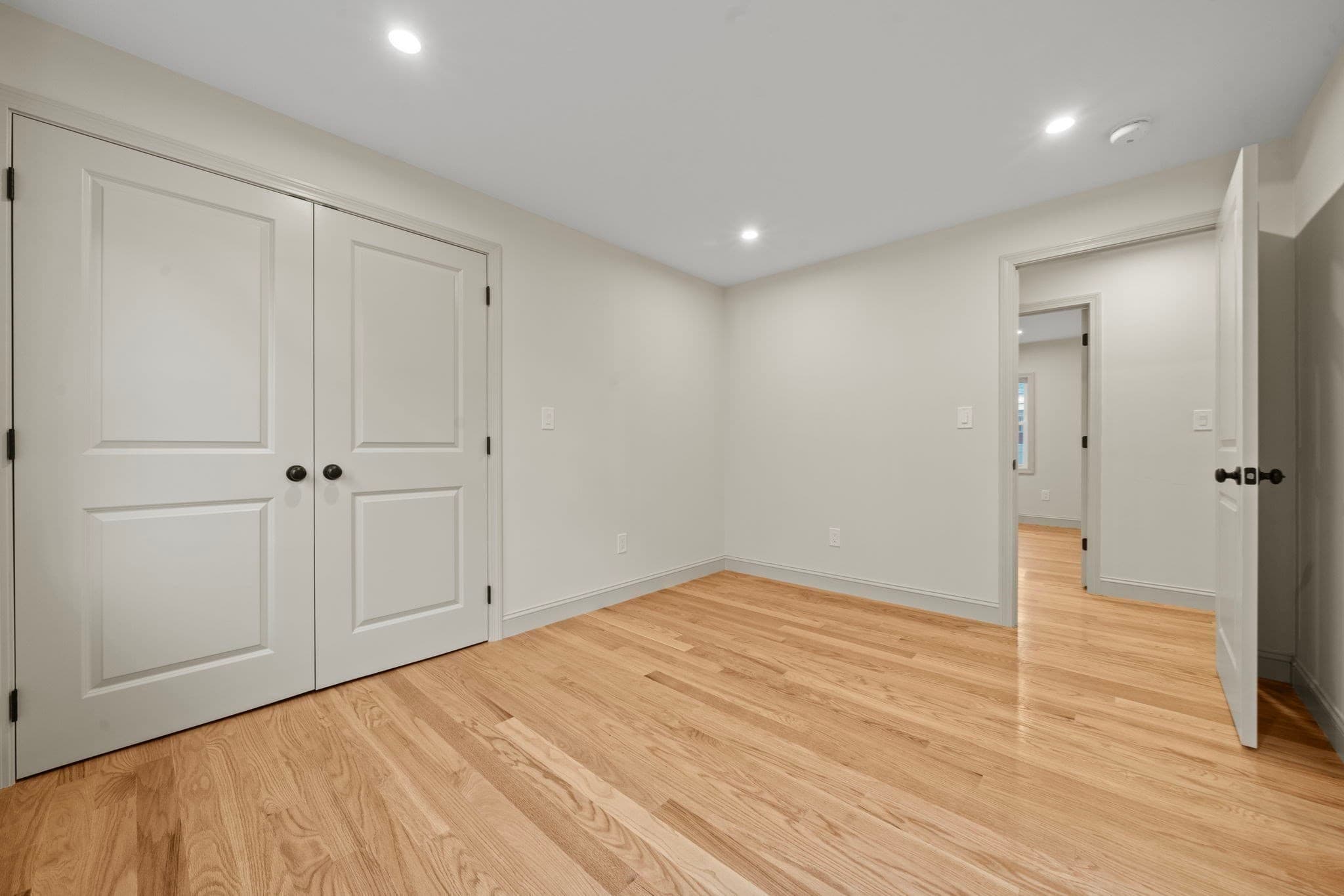 3 Family at 253 Main St, Amesbury MA 01913, photo 14 of 40