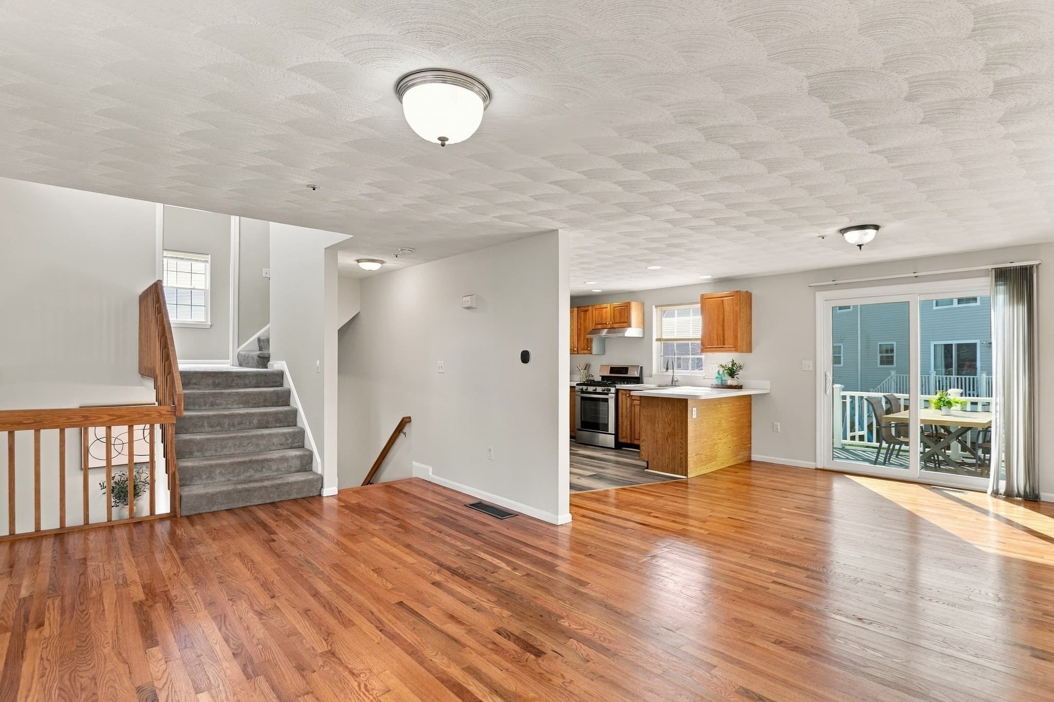Single Family Residence at 23 Nadine Ln, North Andover MA 01845, photo 8 of 38