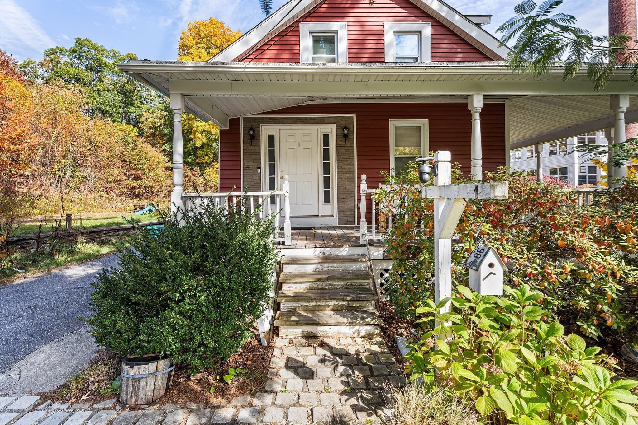 Single Family Residence at 27 Park Pl, Attleboro MA 02703, photo 2 of 8