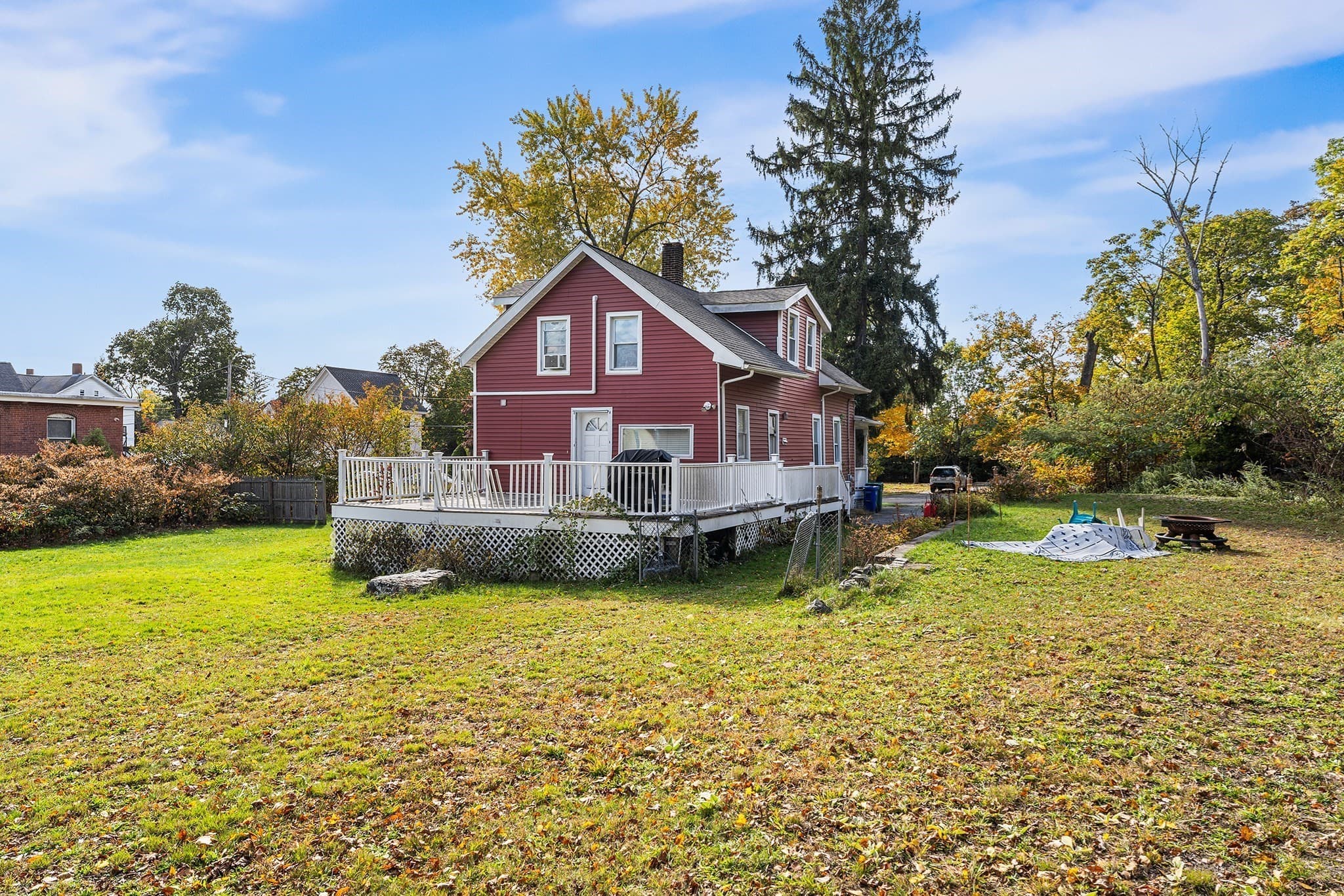 Single Family Residence at 27 Park Pl, Attleboro MA 02703, photo 4 of 8