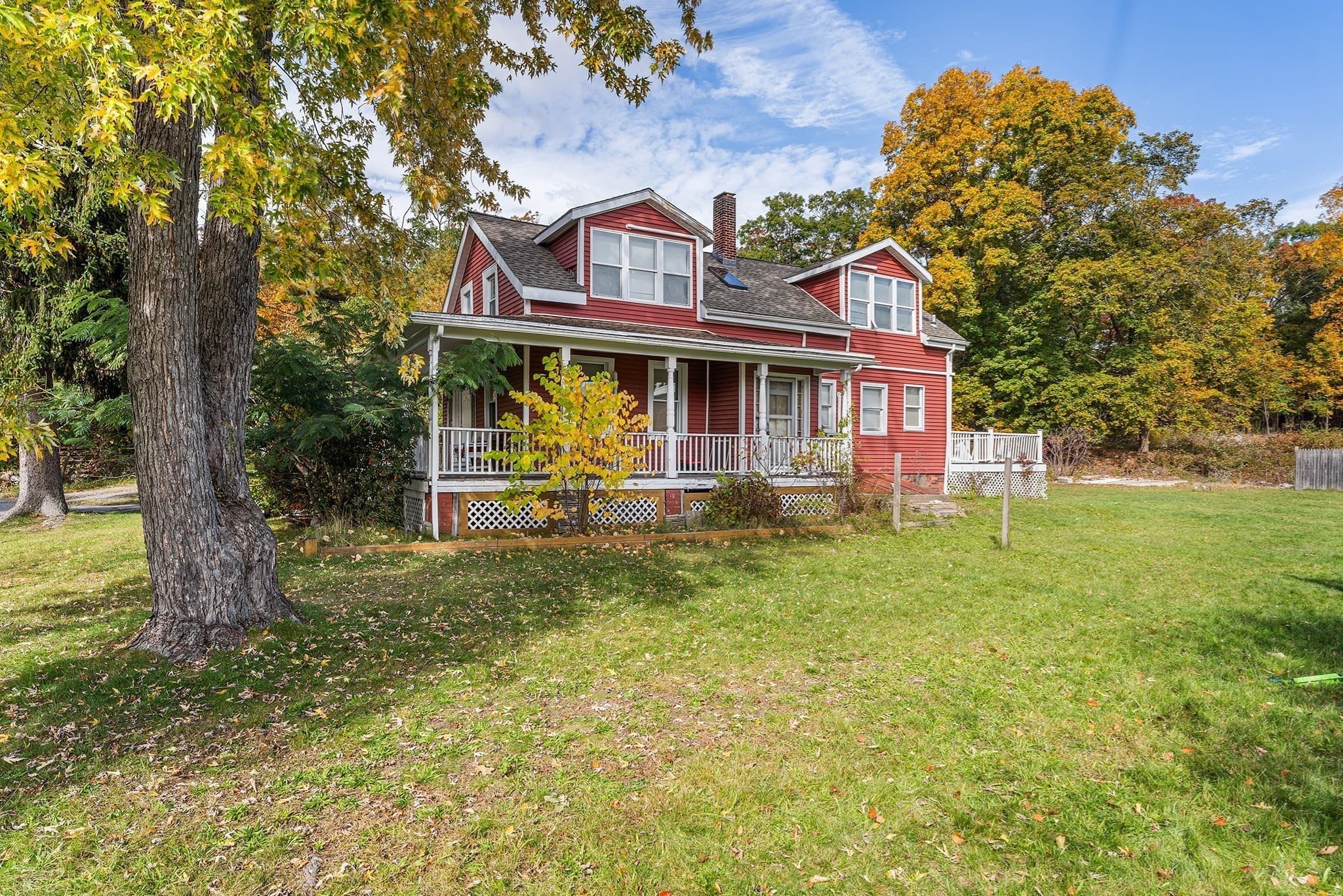 Single Family Residence at 27 Park Pl, Attleboro MA 02703, photo 8 of 8