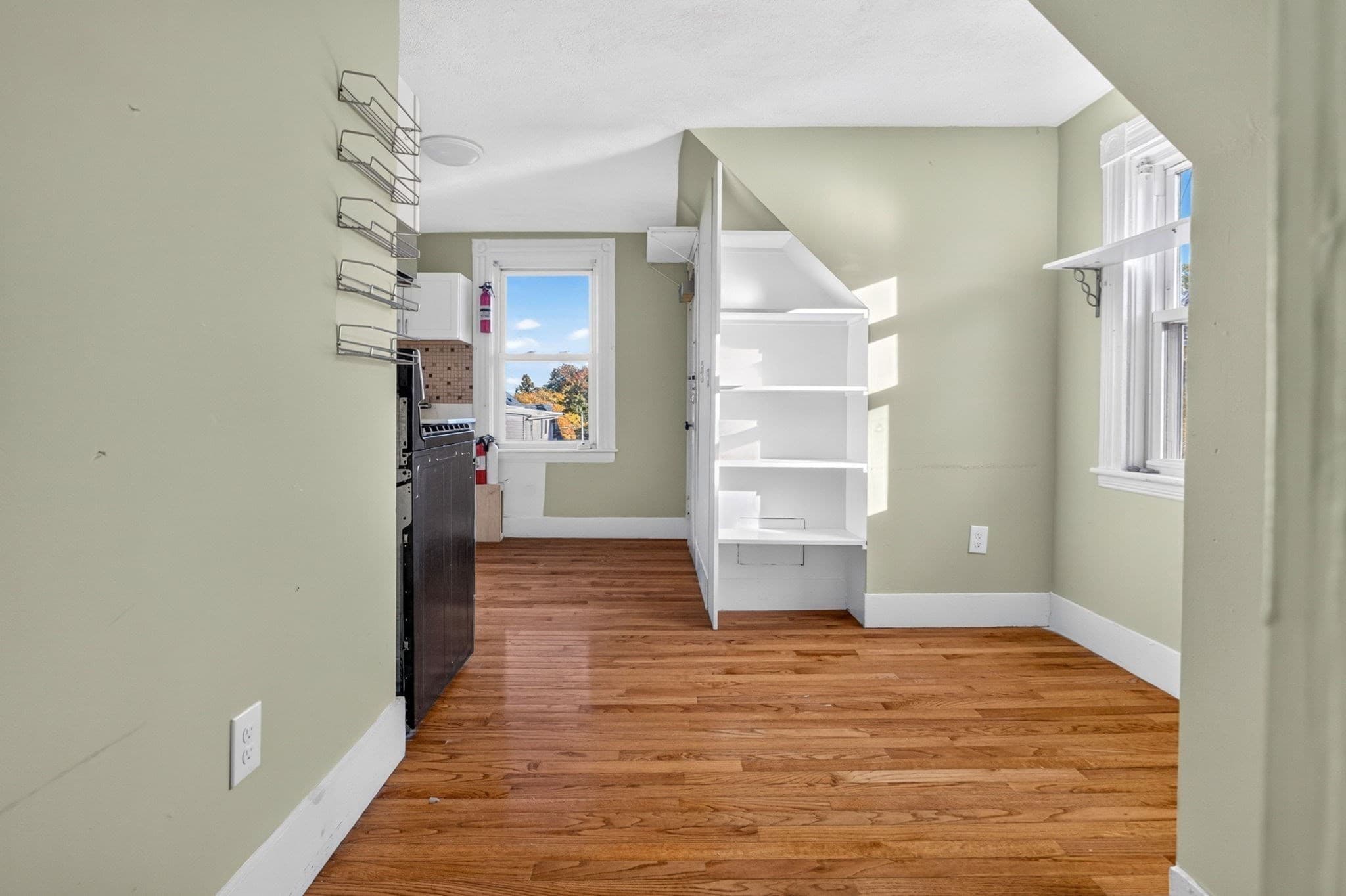 3 Family - 3 Units Up/Down at 9 Dartmouth St, Somerville MA 02145, photo 31 of 42