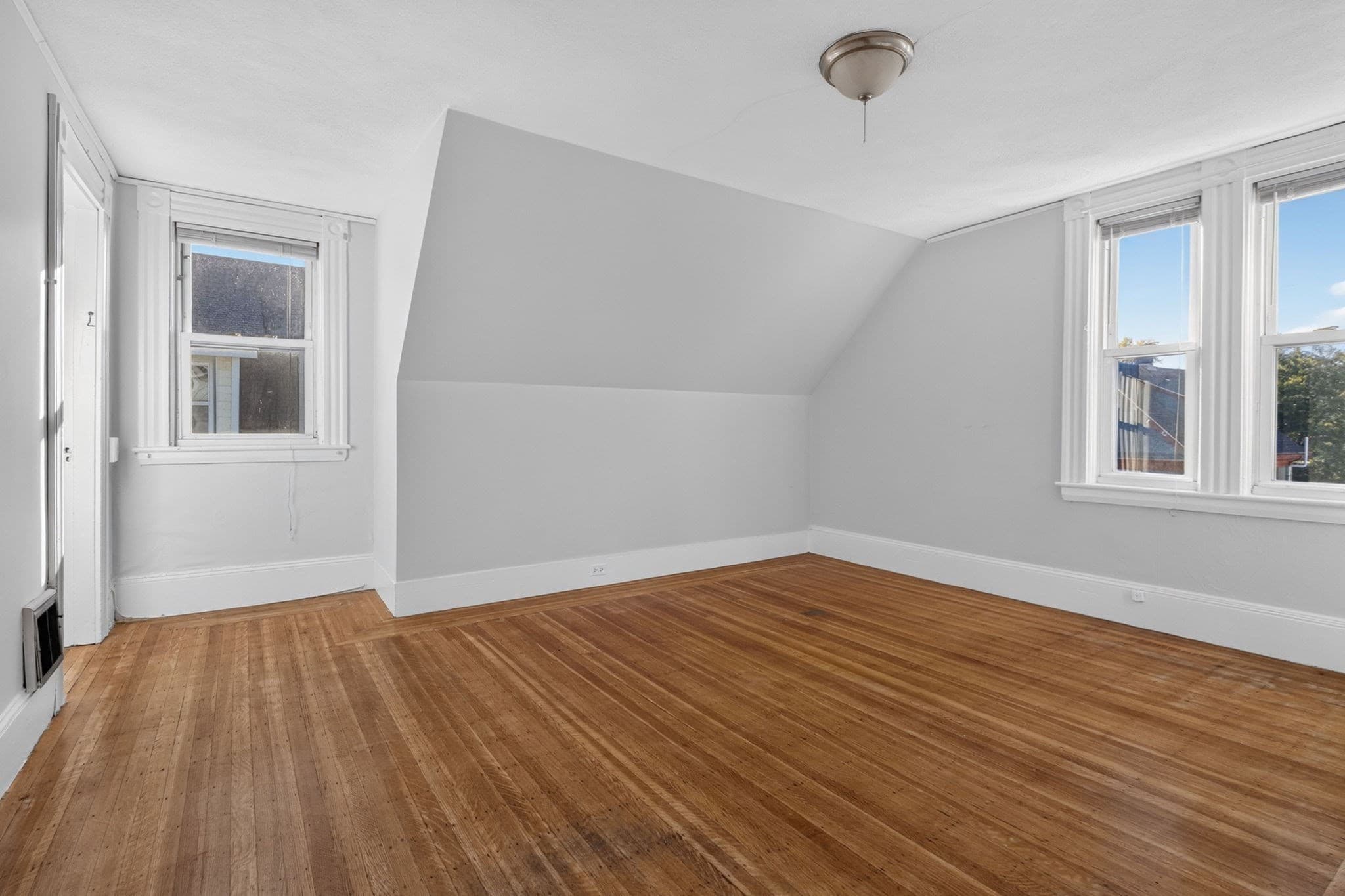 3 Family - 3 Units Up/Down at 9 Dartmouth St, Somerville MA 02145, photo 25 of 42