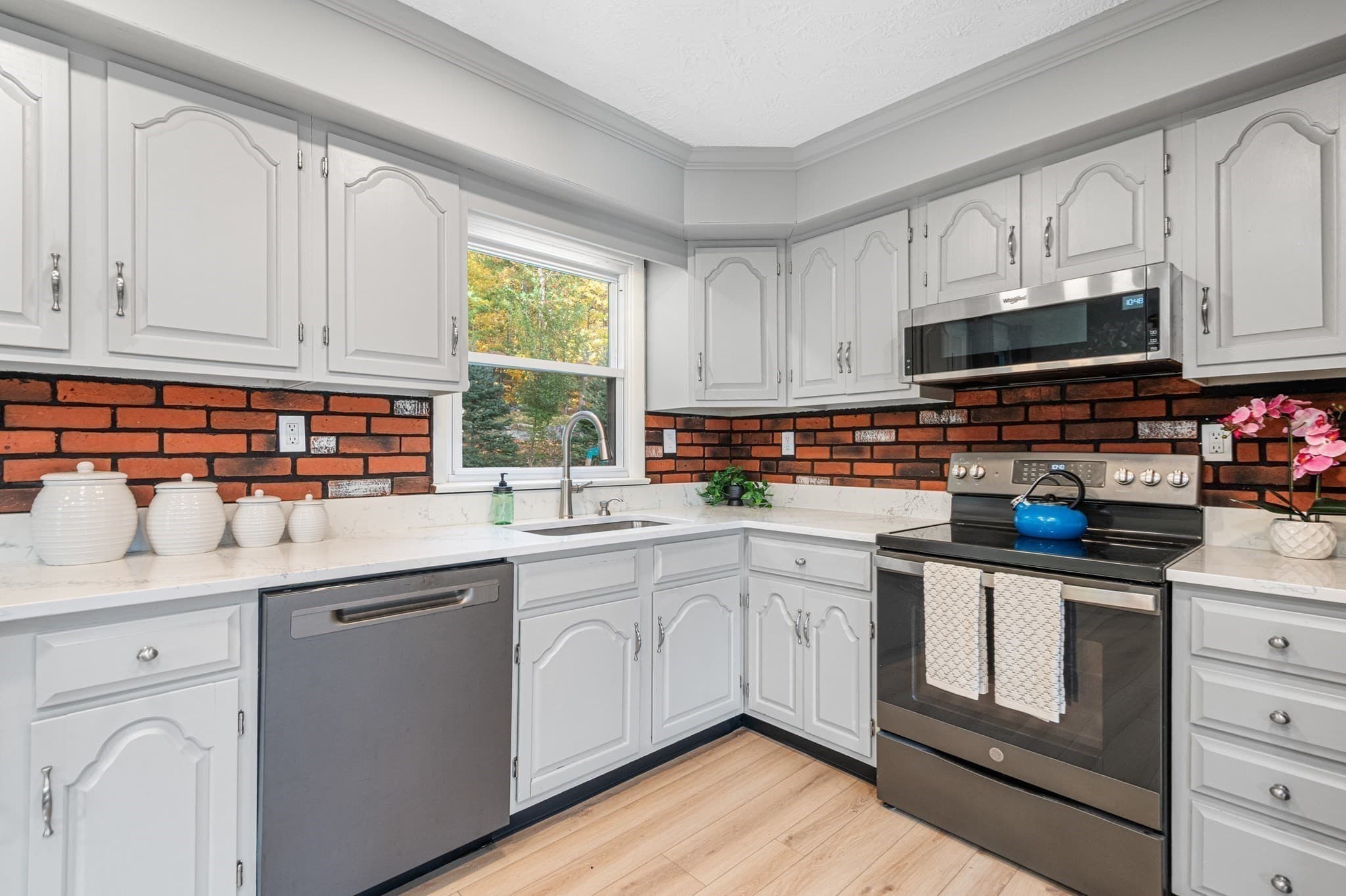 Single Family Residence at 12 Indian Path, Grafton MA 01536, photo 4 of 42