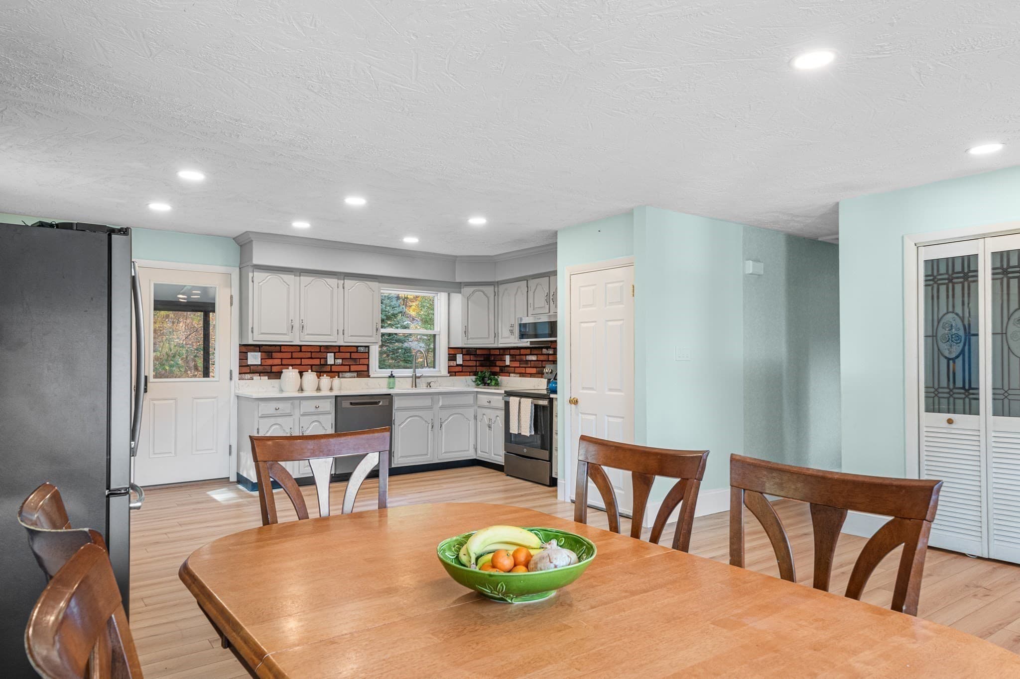 Single Family Residence at 12 Indian Path, Grafton MA 01536, photo 8 of 42
