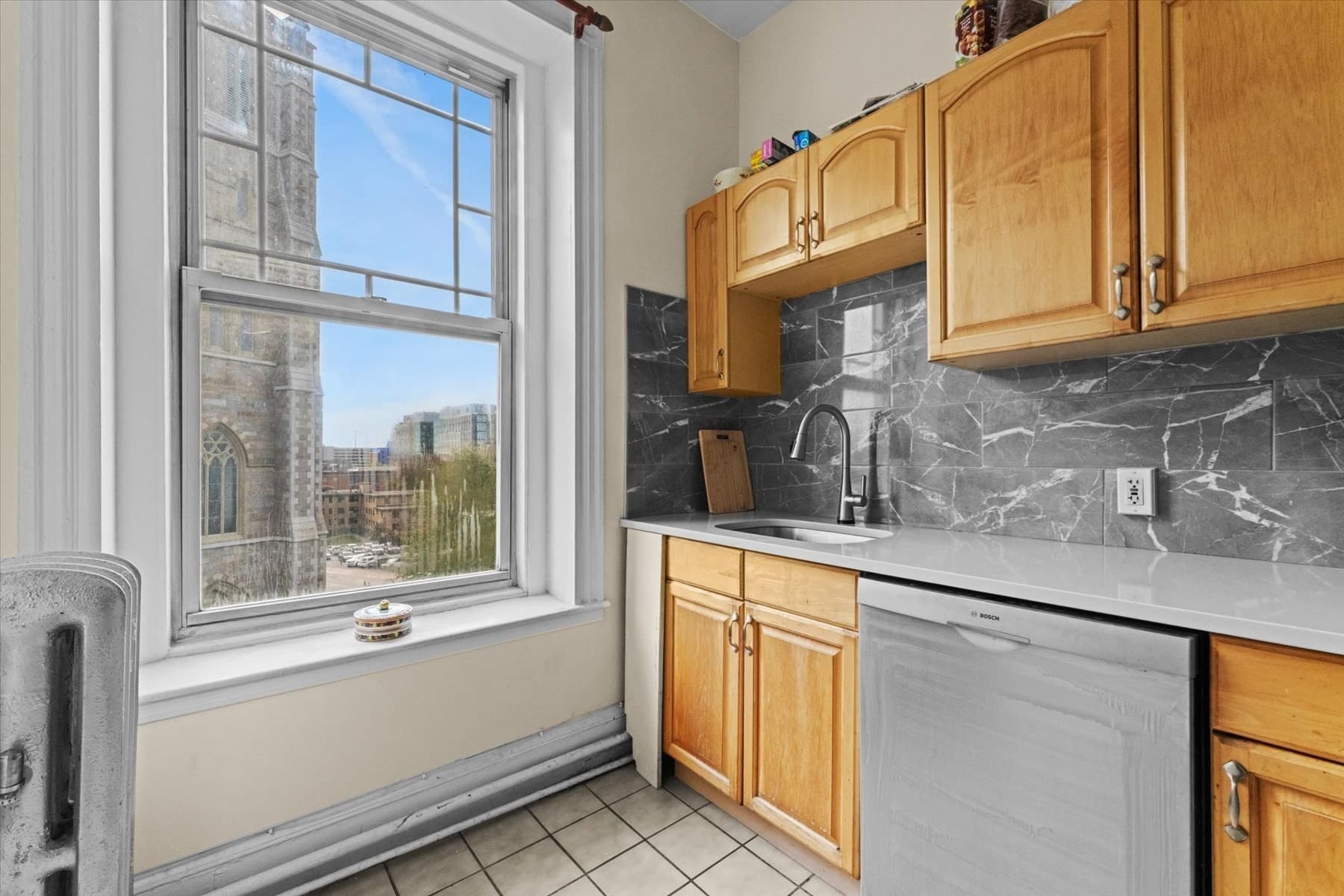 Condominium at 1411 Washington St # 21, Boston MA 02118, photo 6 of 34
