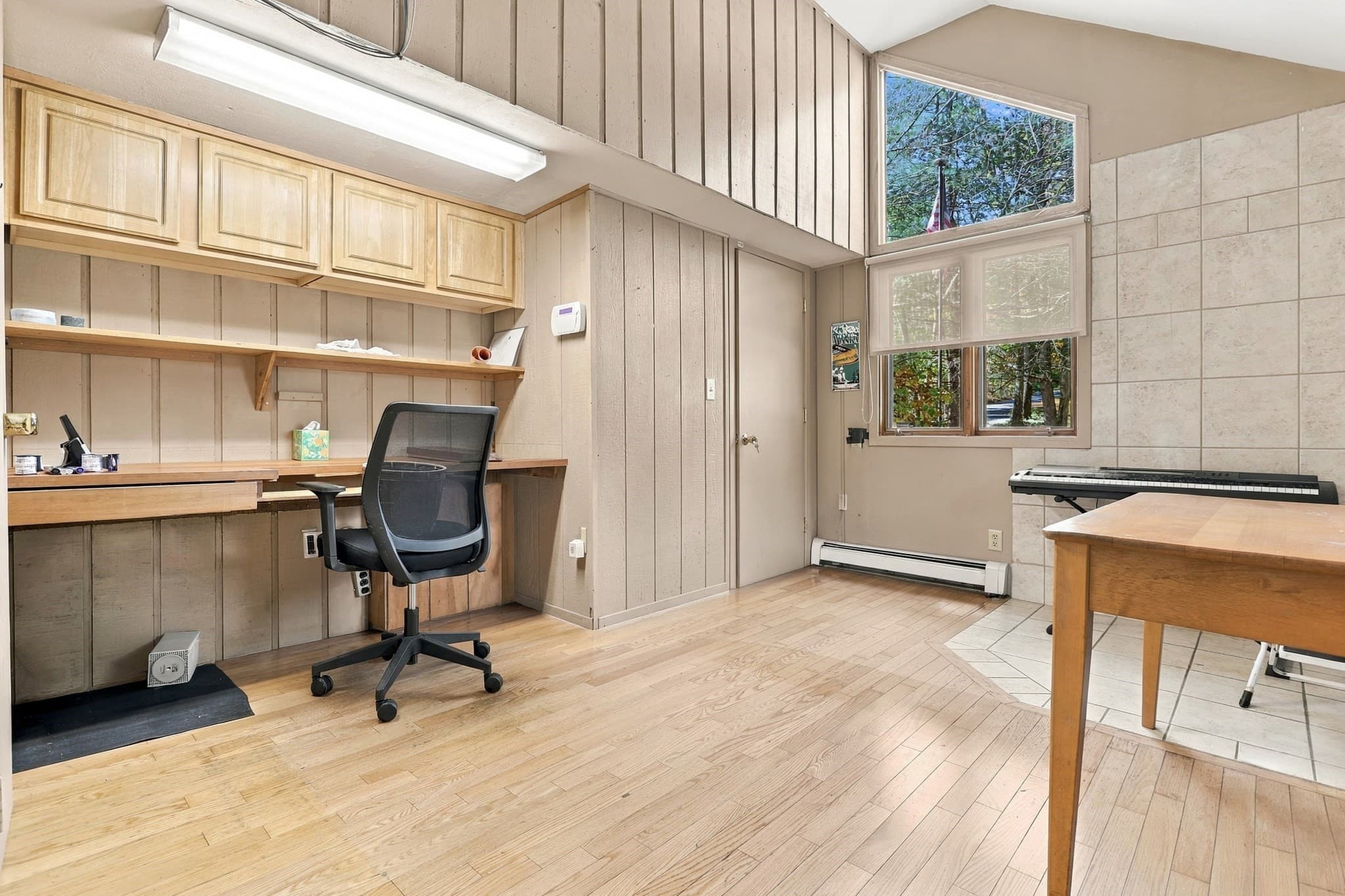 Single Family Residence at 716 Martins Pond Rd, Groton MA 01450, photo 21 of 31