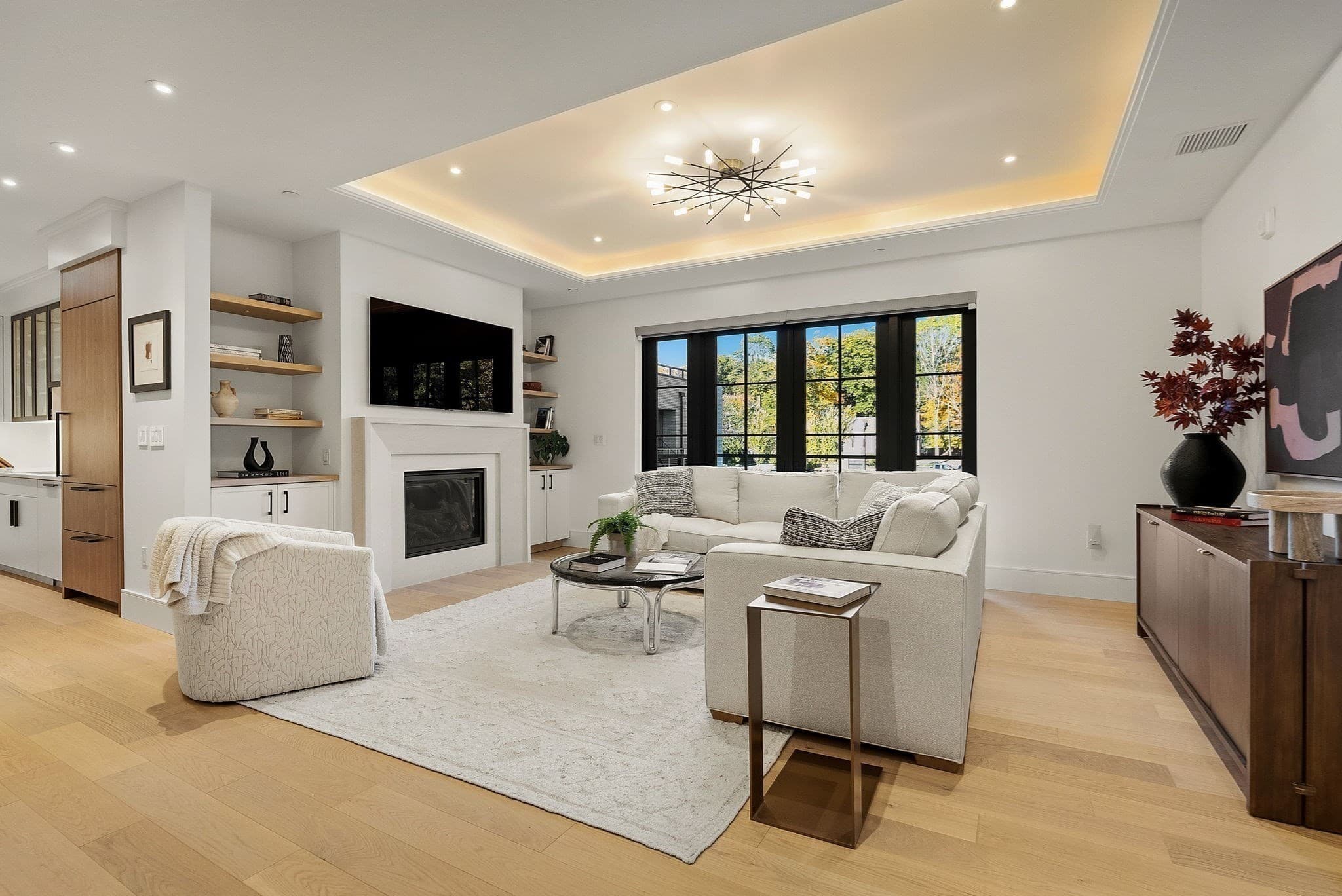 Condominium at 148 Weston Road # 206, Wellesley MA 02482, photo 5 of 37