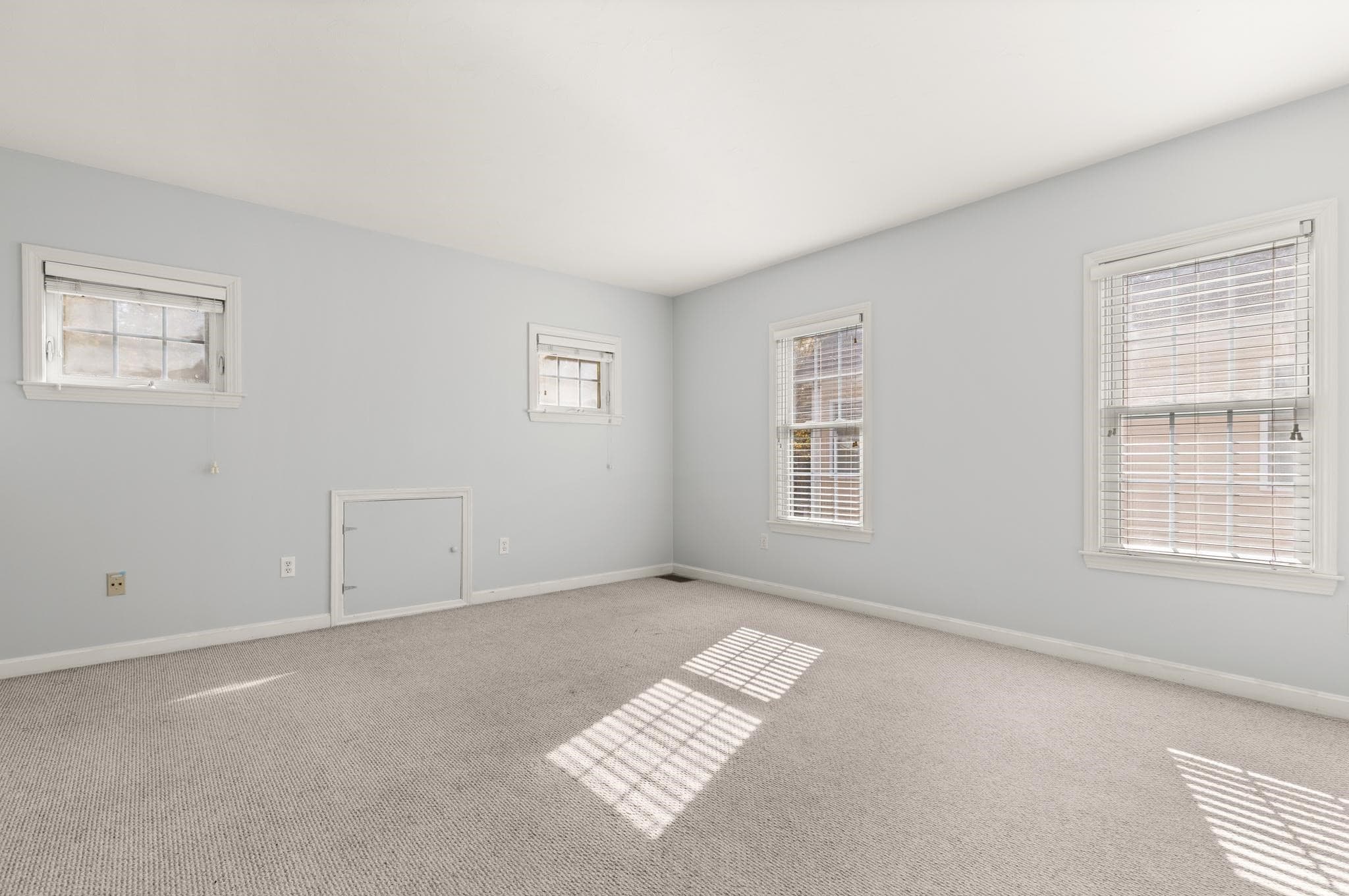 Condominium at 35 Daisy Ln # 35, Raynham MA 02767, photo 27 of 42