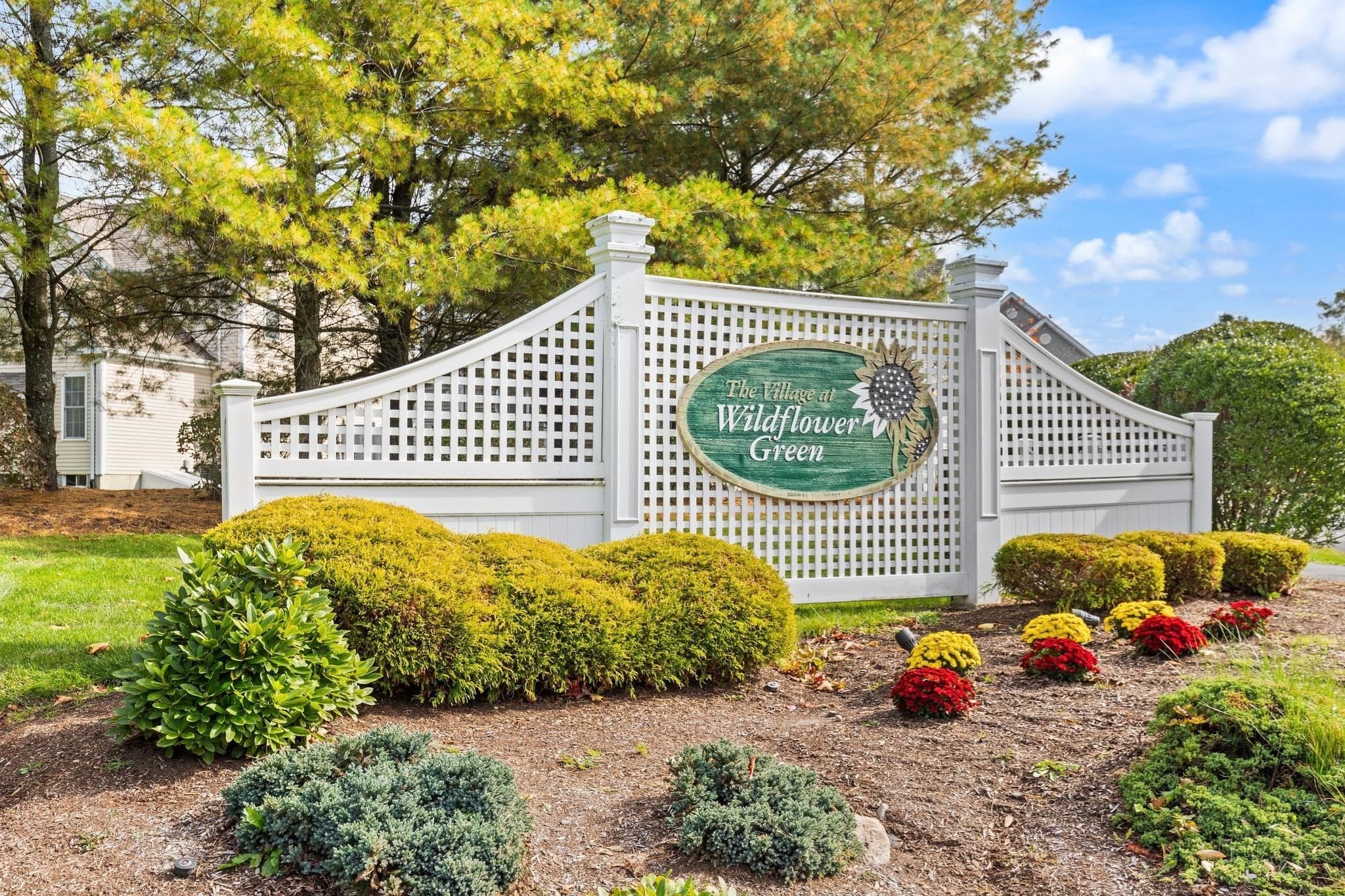 Condominium at 35 Daisy Ln # 35, Raynham MA 02767, photo 39 of 42