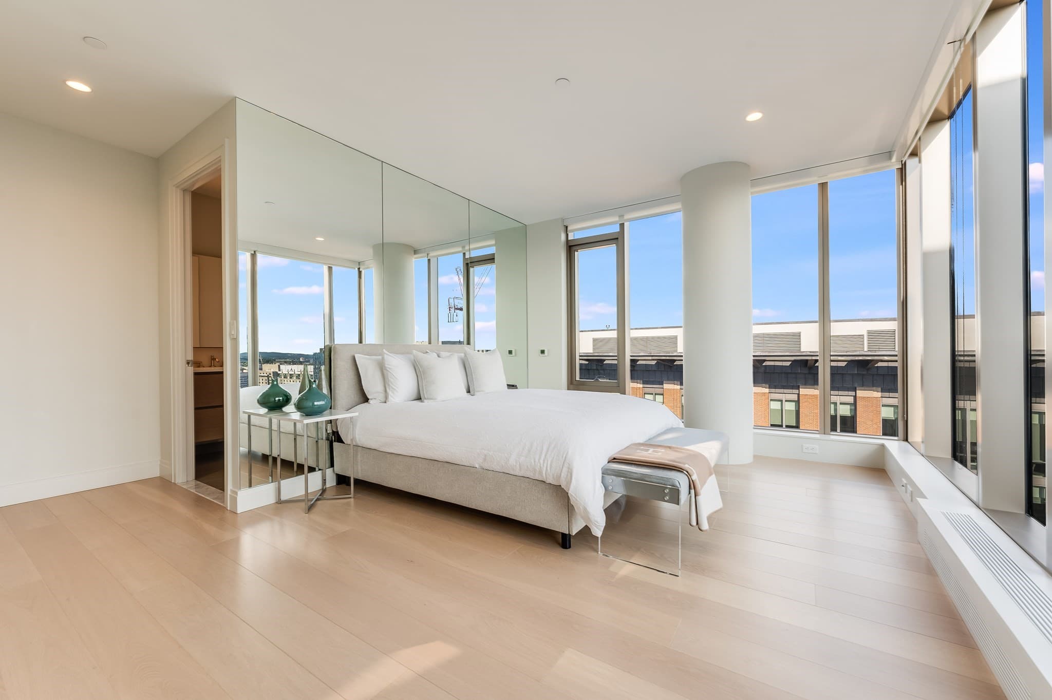 Condominium at 135 Seaport Blvd, Boston MA 02210, photo 13 of 36