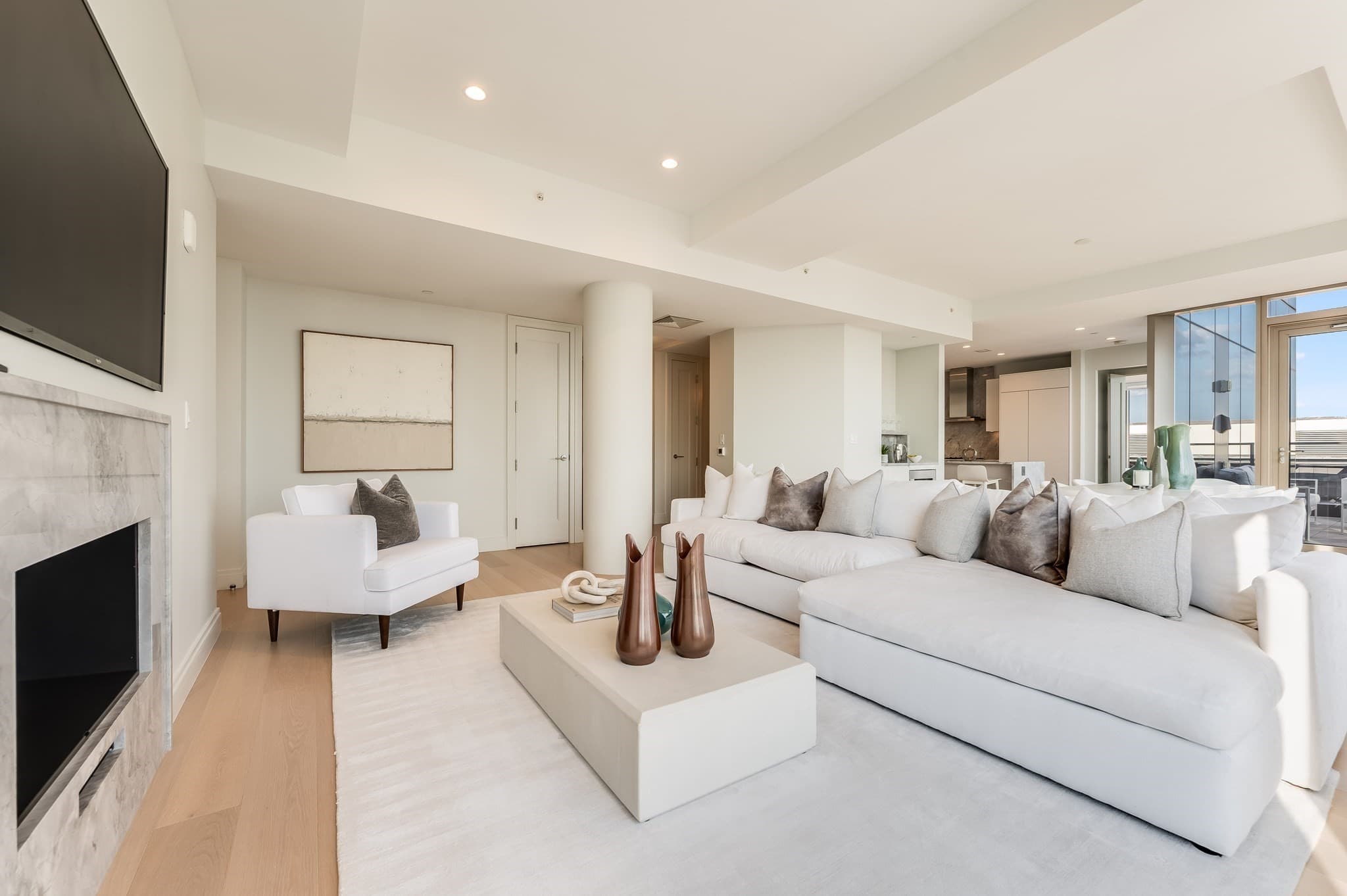 Condominium at 135 Seaport Blvd, Boston MA 02210, photo 3 of 36