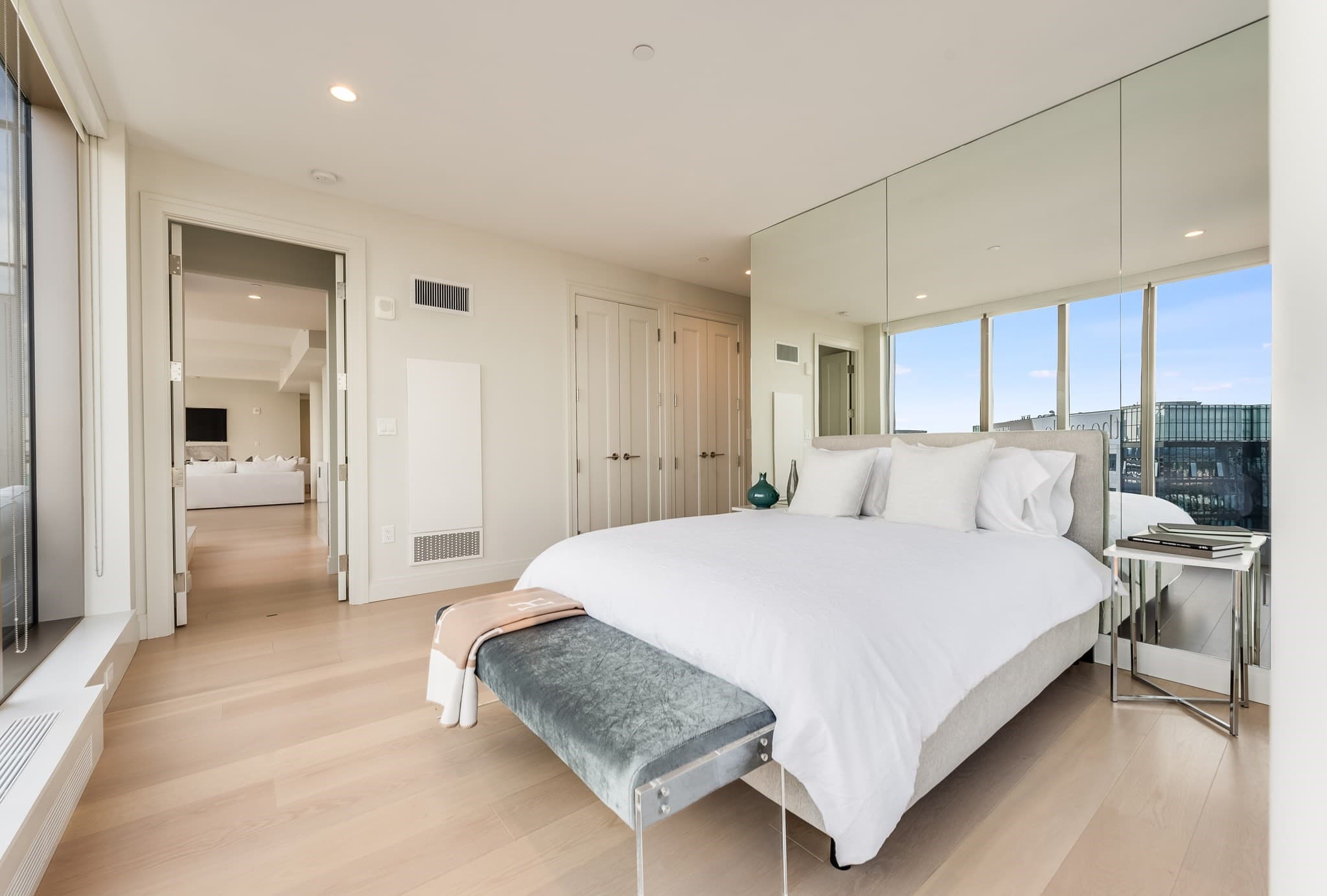 Condominium at 135 Seaport Blvd, Boston MA 02210, photo 14 of 36