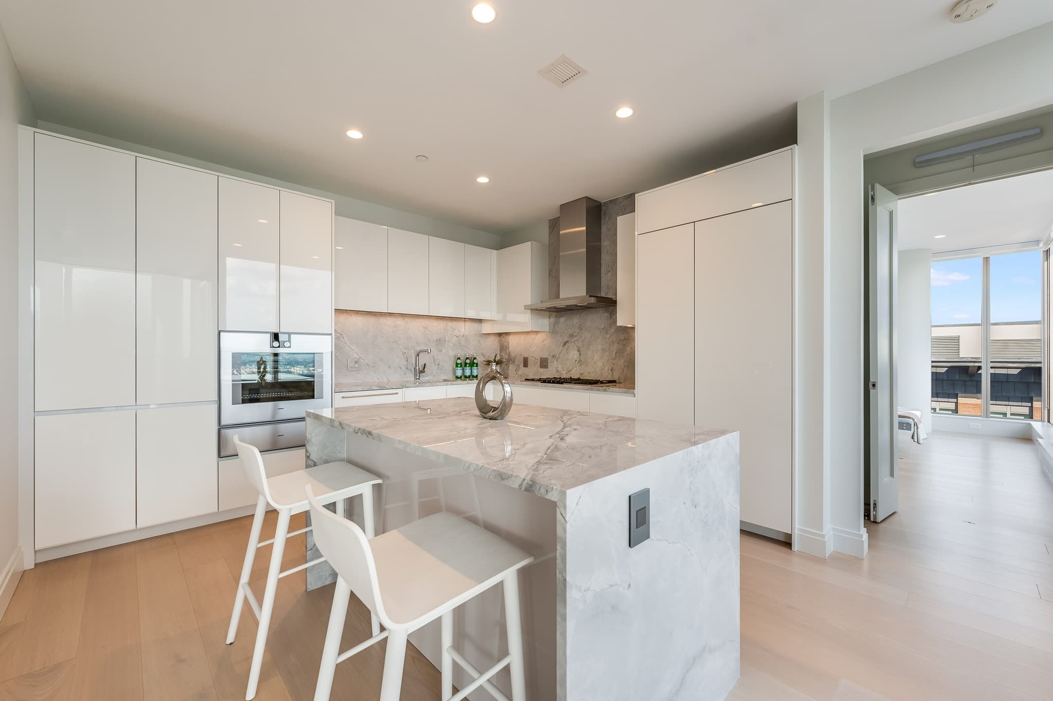Condominium at 135 Seaport Blvd, Boston MA 02210, photo 8 of 36