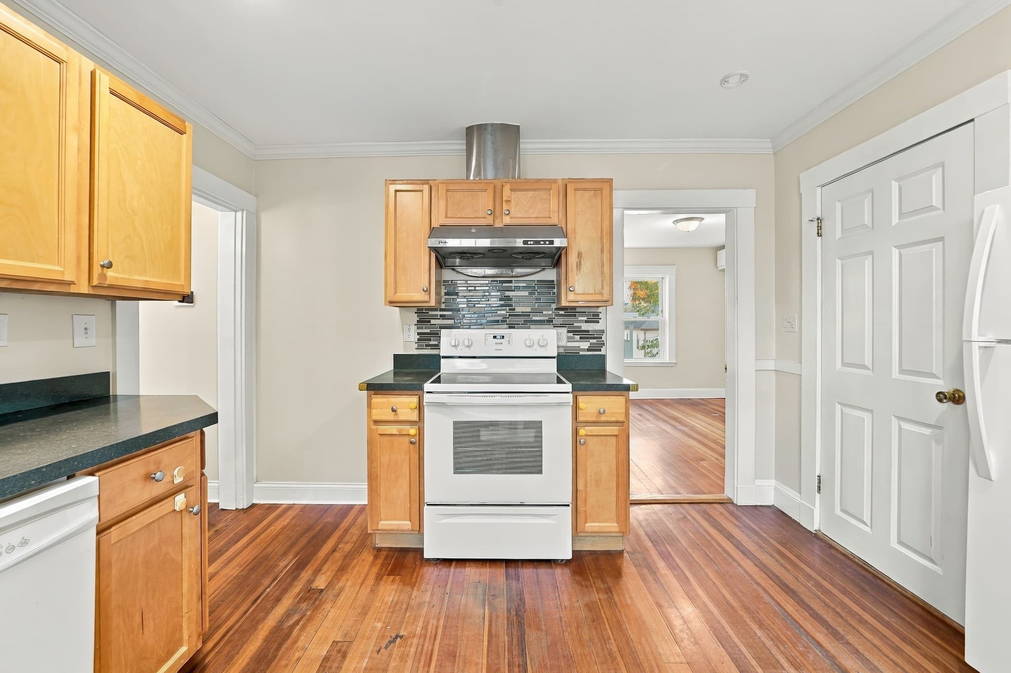 2 Family - 2 Units Up/Down at 16-18 Russell Rd, Winchester MA 01890, photo 32 of 43