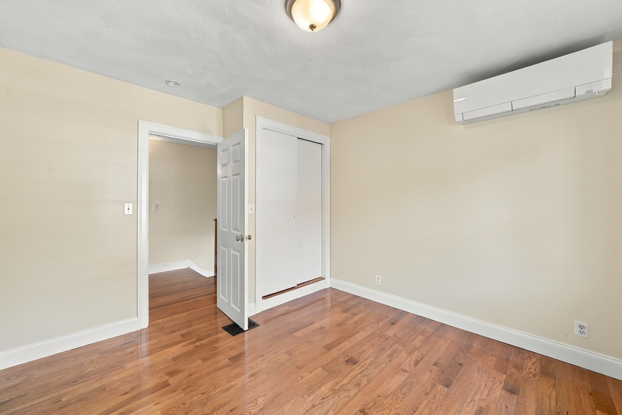 2 Family - 2 Units Up/Down at 16-18 Russell Rd, Winchester MA 01890, photo 20 of 43
