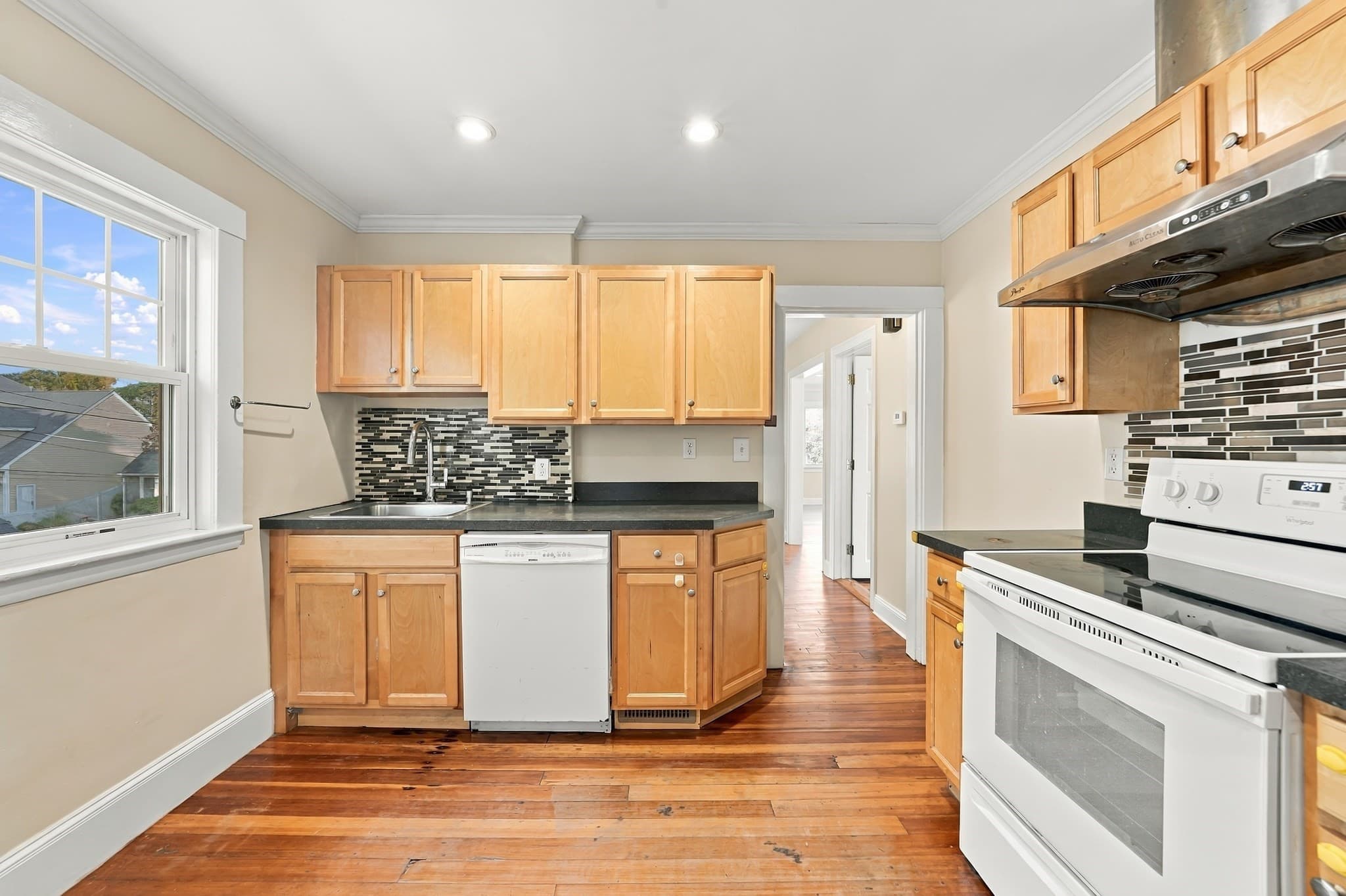 2 Family - 2 Units Up/Down at 16-18 Russell Rd, Winchester MA 01890, photo 34 of 43