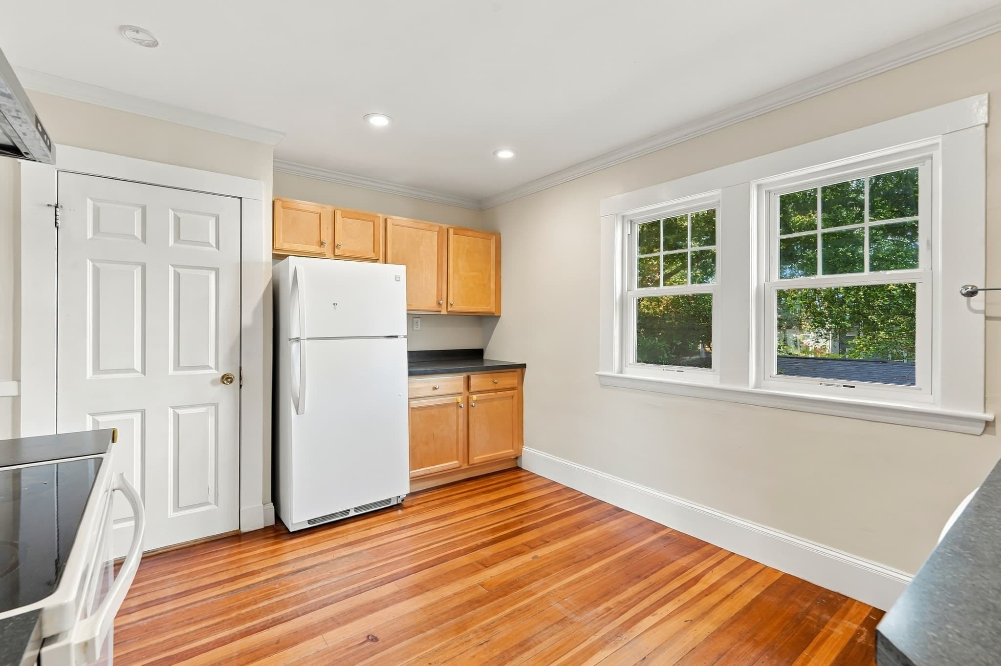 2 Family - 2 Units Up/Down at 16-18 Russell Rd, Winchester MA 01890, photo 35 of 43