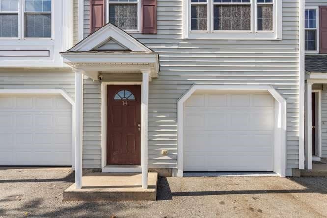 Condominium at 14 Bandon Circle # 14, Westford MA 01886, photo 2 of 31