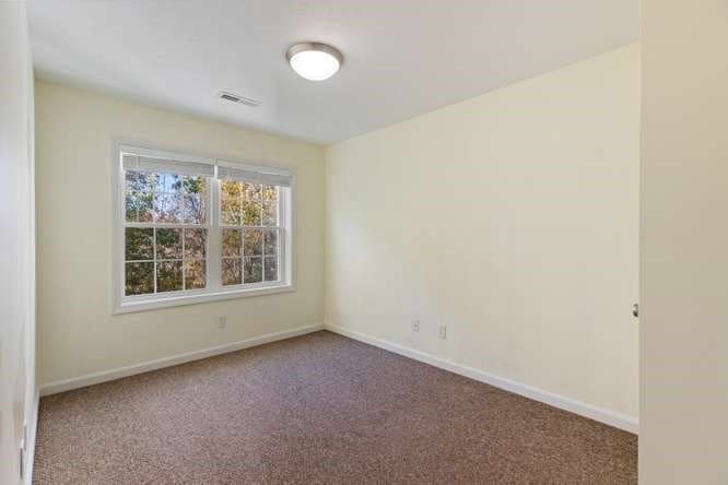 Condominium at 14 Bandon Circle # 14, Westford MA 01886, photo 7 of 31