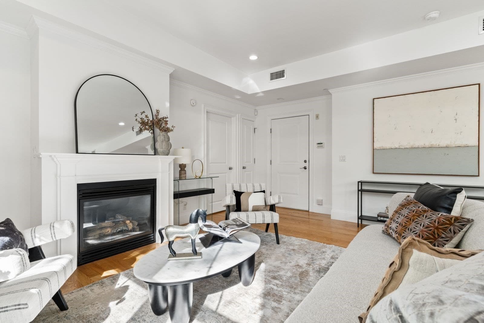 Condominium at 76 Green Street # 2, Brookline MA 02446, photo 2 of 21