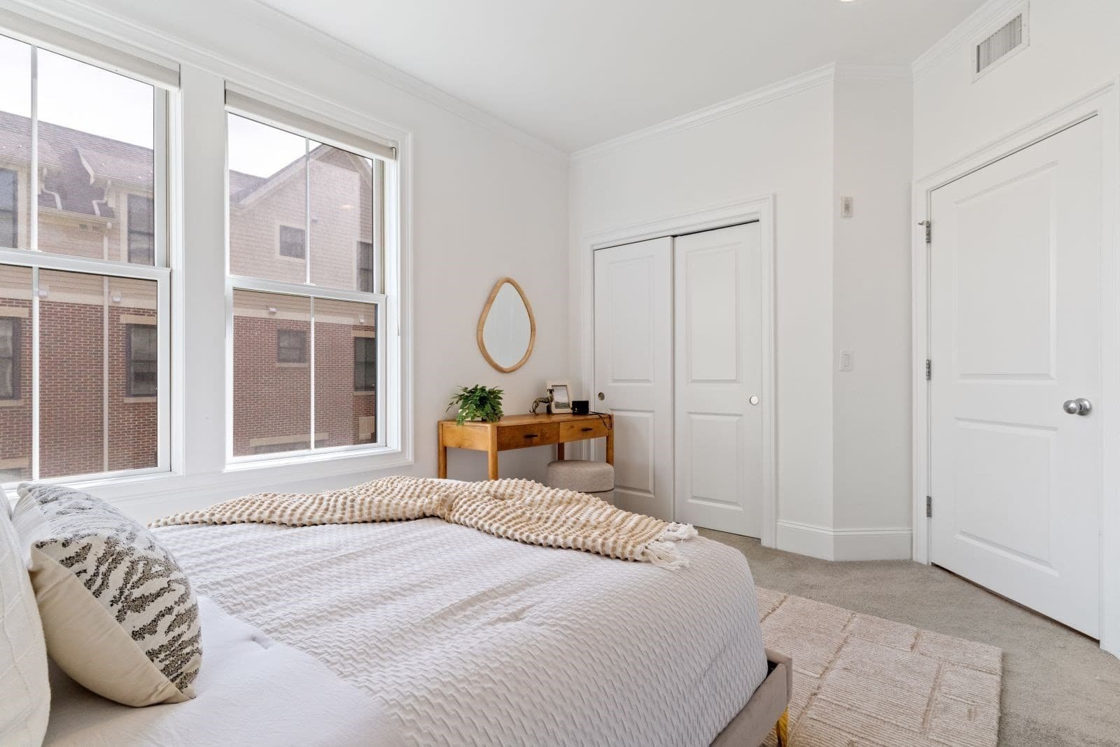 Condominium at 76 Green Street # 2, Brookline MA 02446, photo 16 of 21